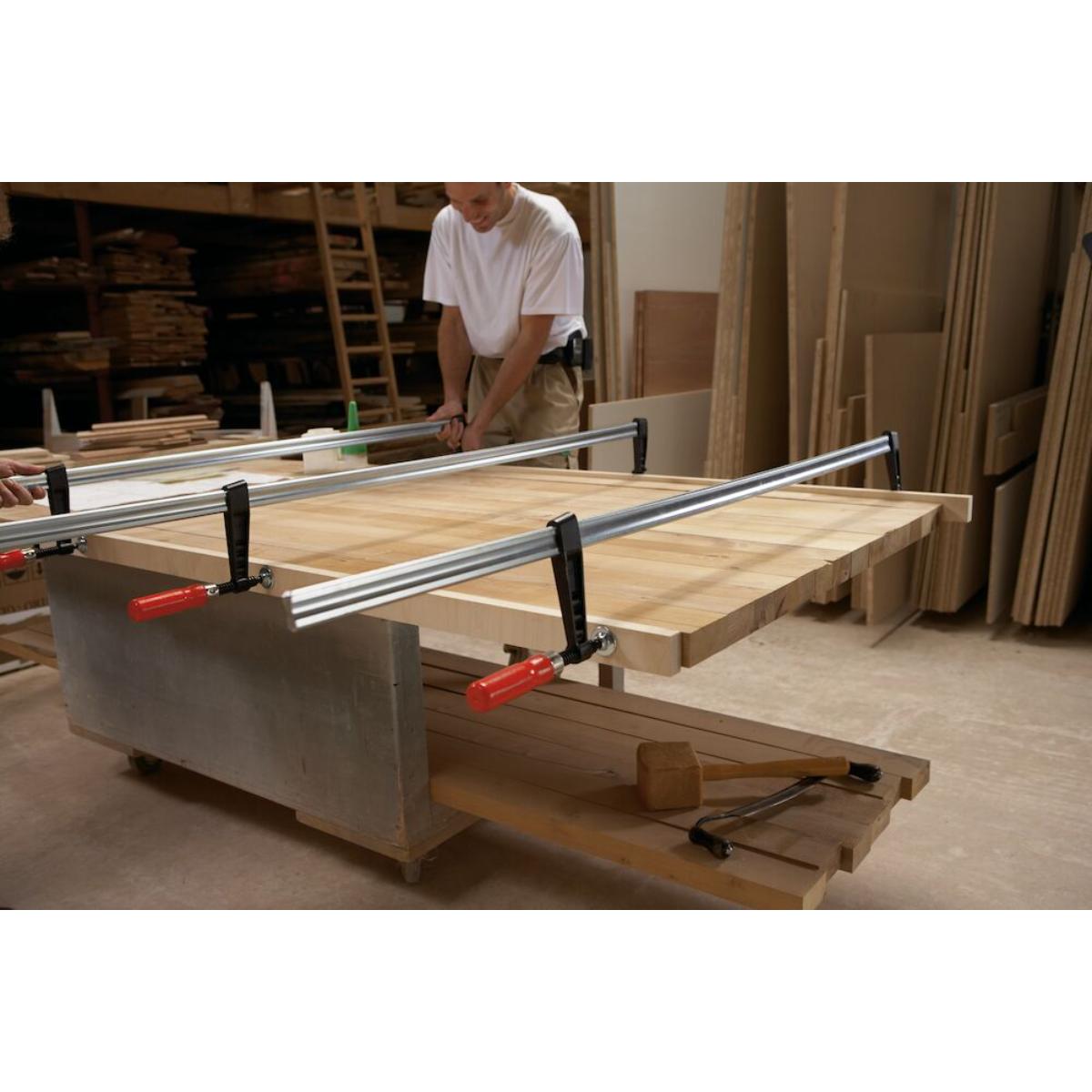 Bessey Temperguss-Schraubknecht TGK mit bewährtem Holzgriff