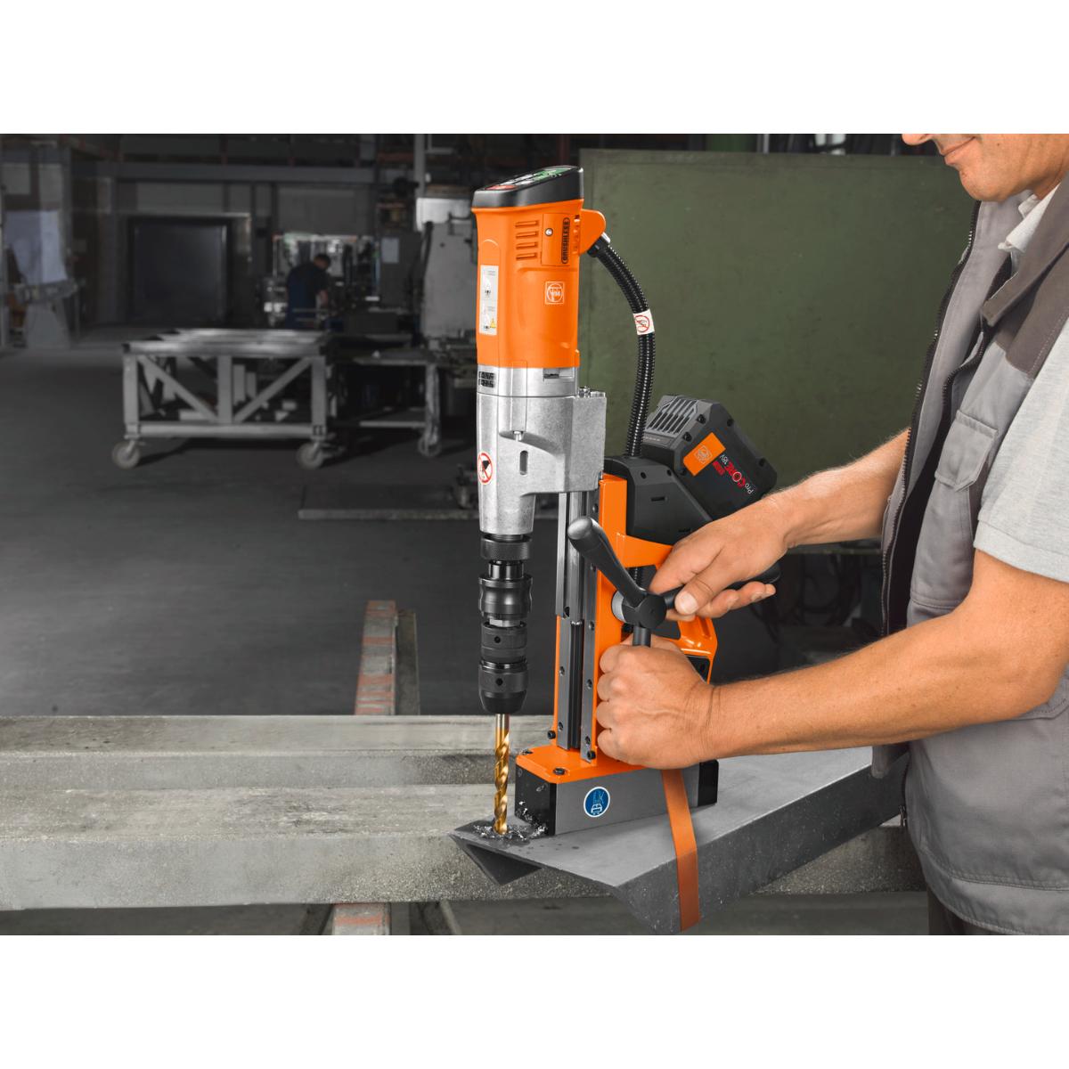 Fein Akku-Universal-Magnet-Kernbohrmaschine bis 35 mm mit Anwenderset AKBU 35 PMQW AS Construction-S