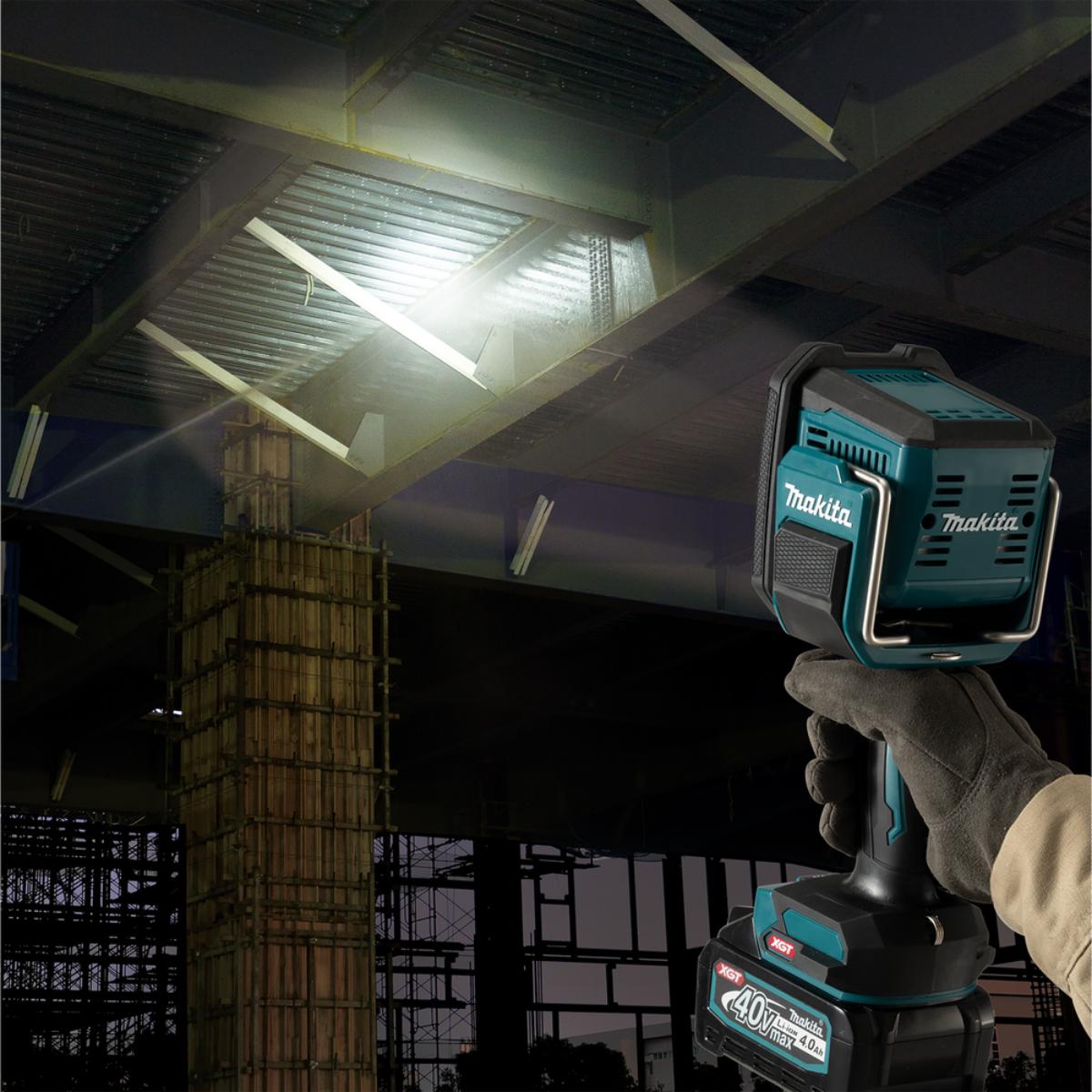 Makita LED-Akku-Handstrahler 40V max. - 82.000 lx - 1.250 lm - ML007G