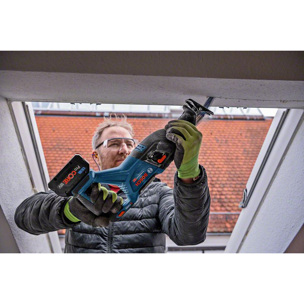 Bosch Akku-Säbelsäge BITURBO GSA 18V-28 mit Säbelsägeblatt Solo