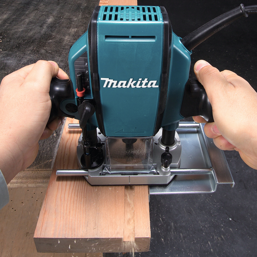 Makita Oberfräse  - RP0900J