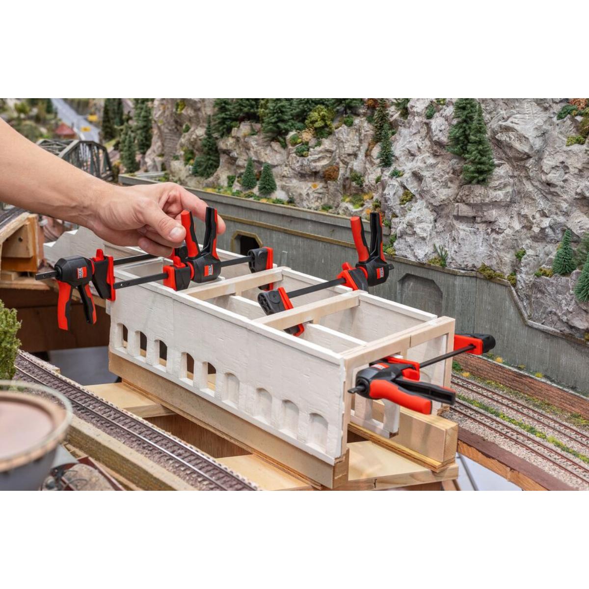 Bessey Einhandzwinge EZ360