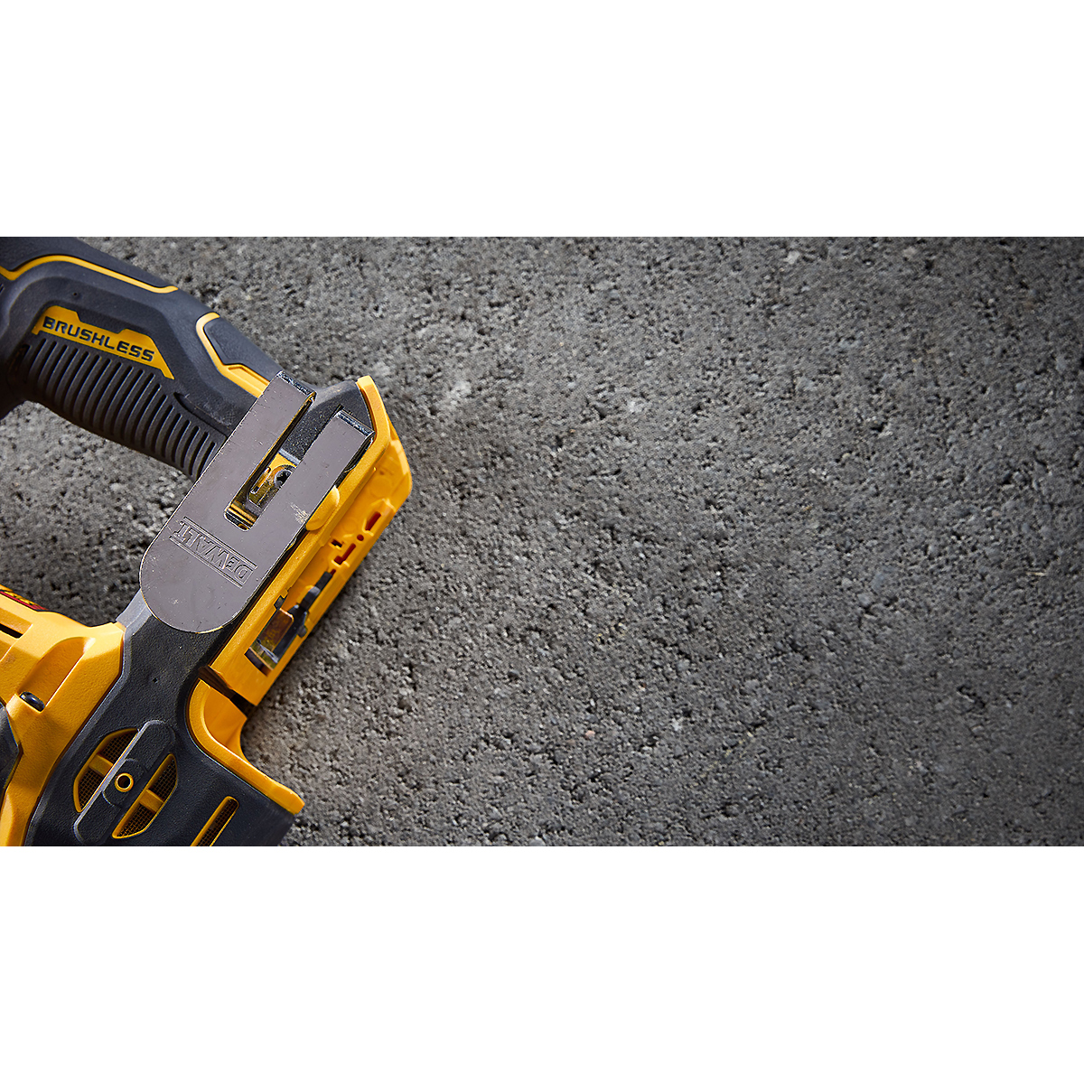 DEWALT Akku-Bohrhammer 16mm / 18V Basisversion