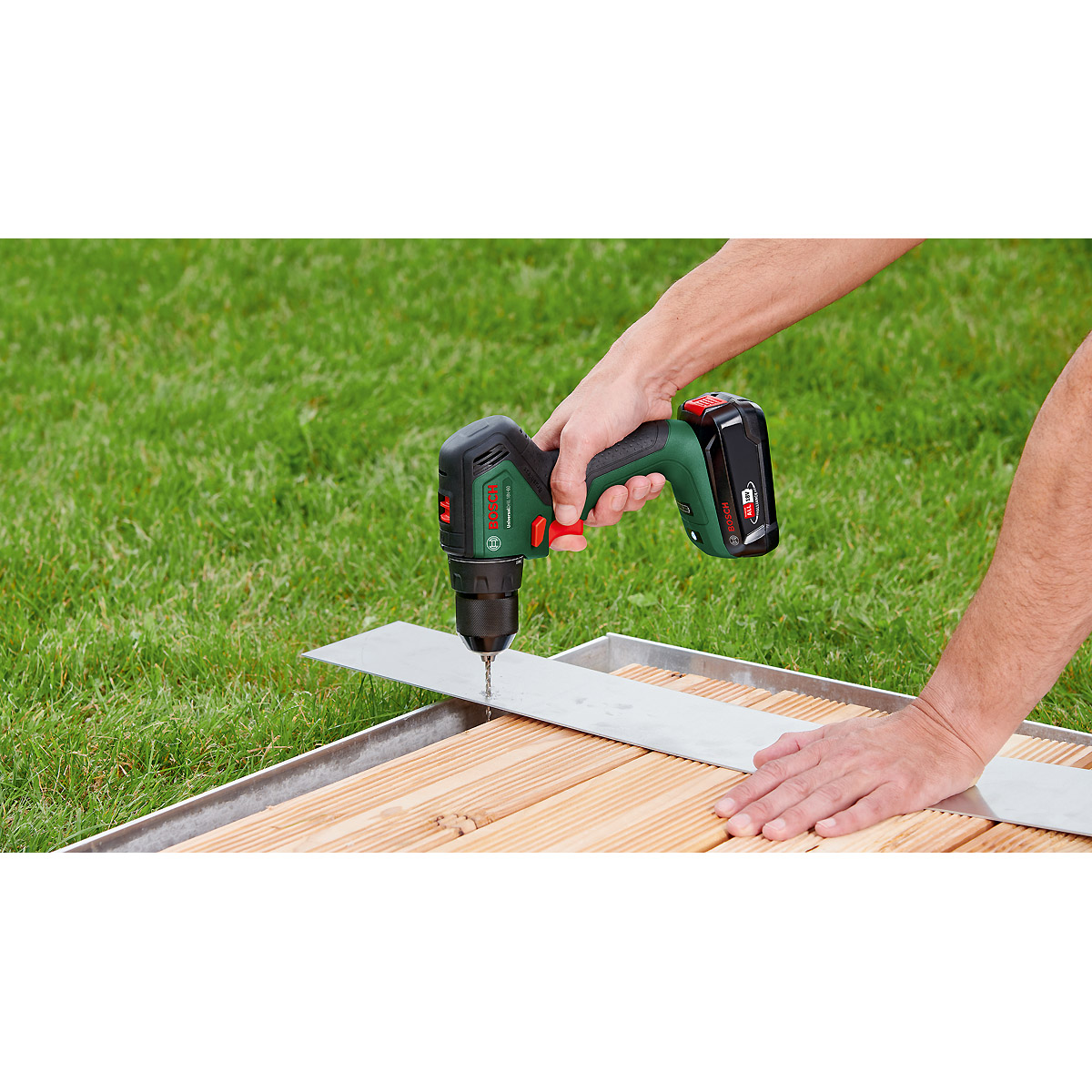 Bosch UniversalDrill 18V-60 (Baretool)