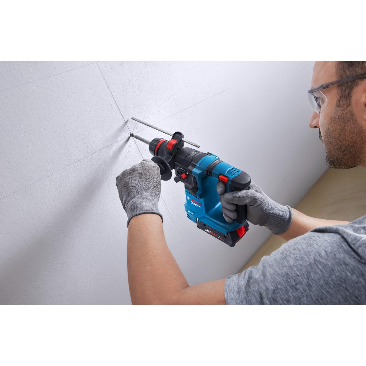 Bosch Akku-Bohrhammer mit ONECHUCK GBH 18V-18 X