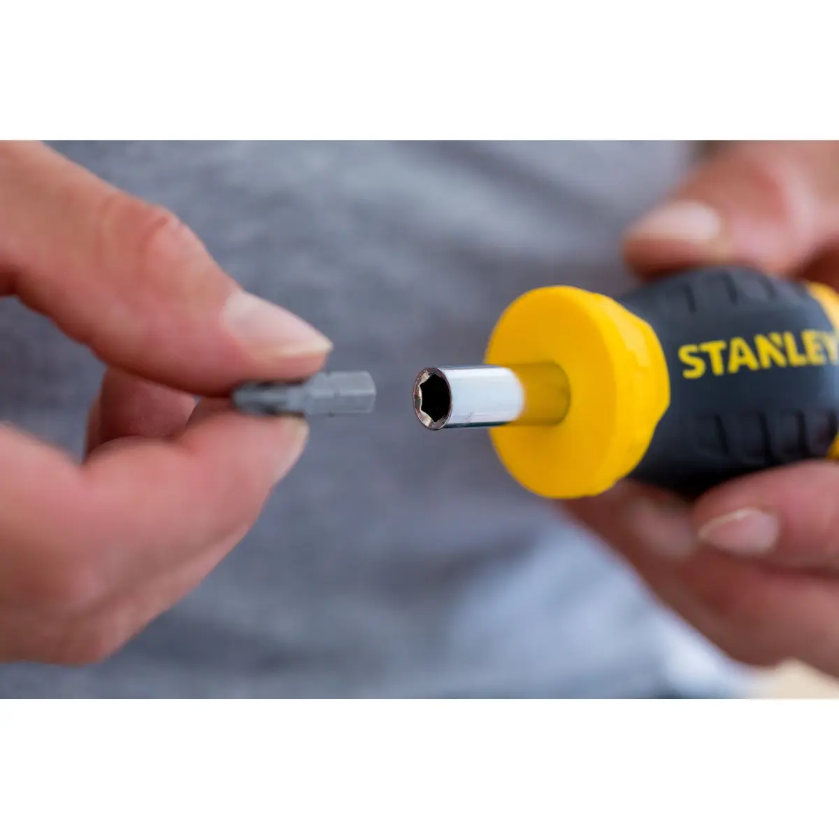 STANLEY Bit-Schraubendreher kurz m. 6 Bits Schl. Phillips