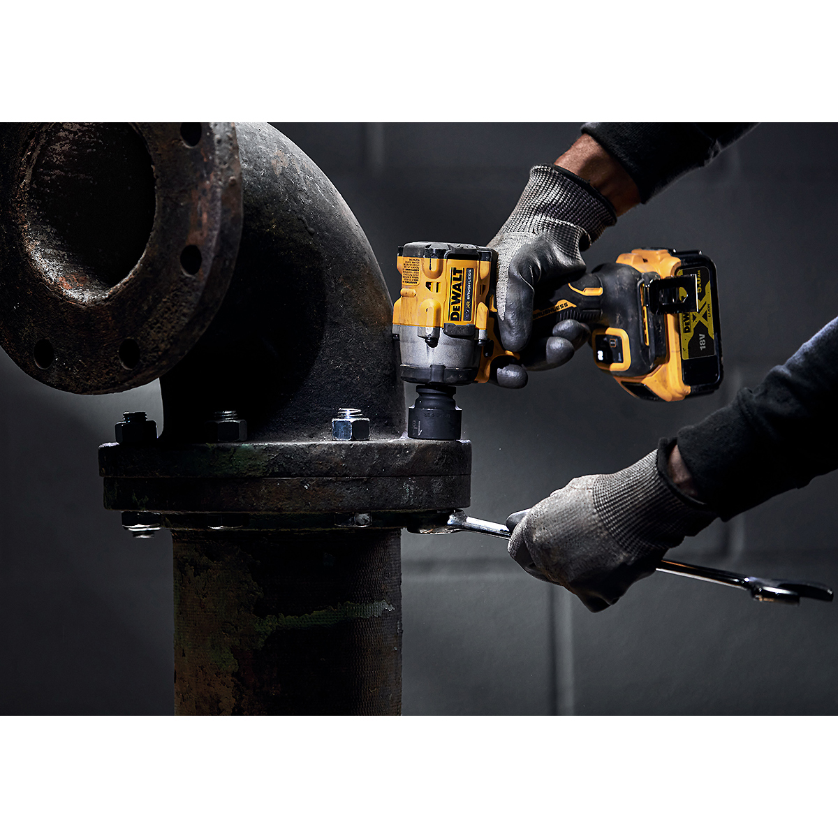DEWALT Akku-Schlagschrauber 1/2 Zoll XR 18V 406Nm mit Kugelrastung Basisversion