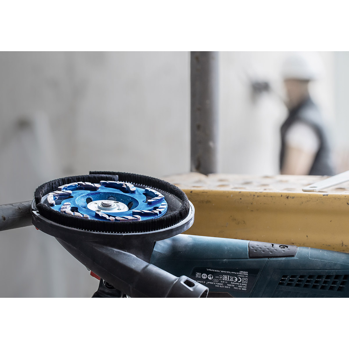 Bosch EXPERT Concrete Diamanttopfscheibe, für Betonschleifer und Winkelschleifer, Durchmesser (mm):1