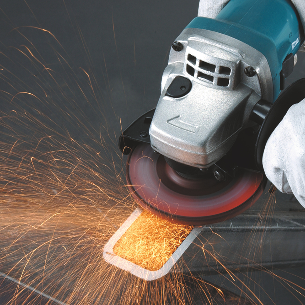 Makita Winkelschleifer  - 9558HNRG
