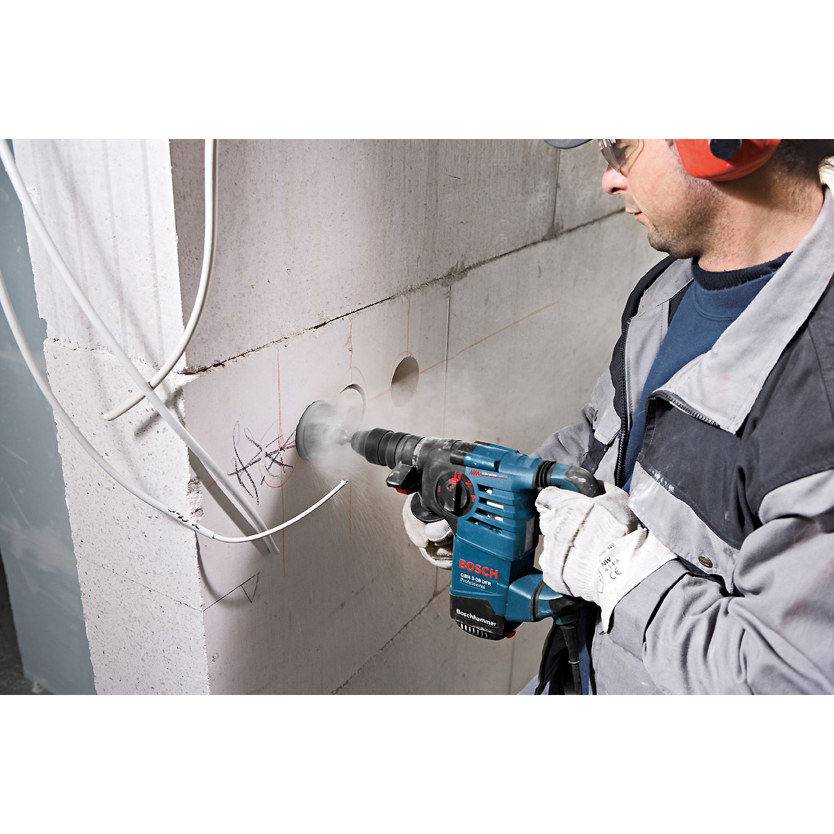 Bosch Bohrhammer mit SDS plus GBH 3-28 DFR, L-BOXX