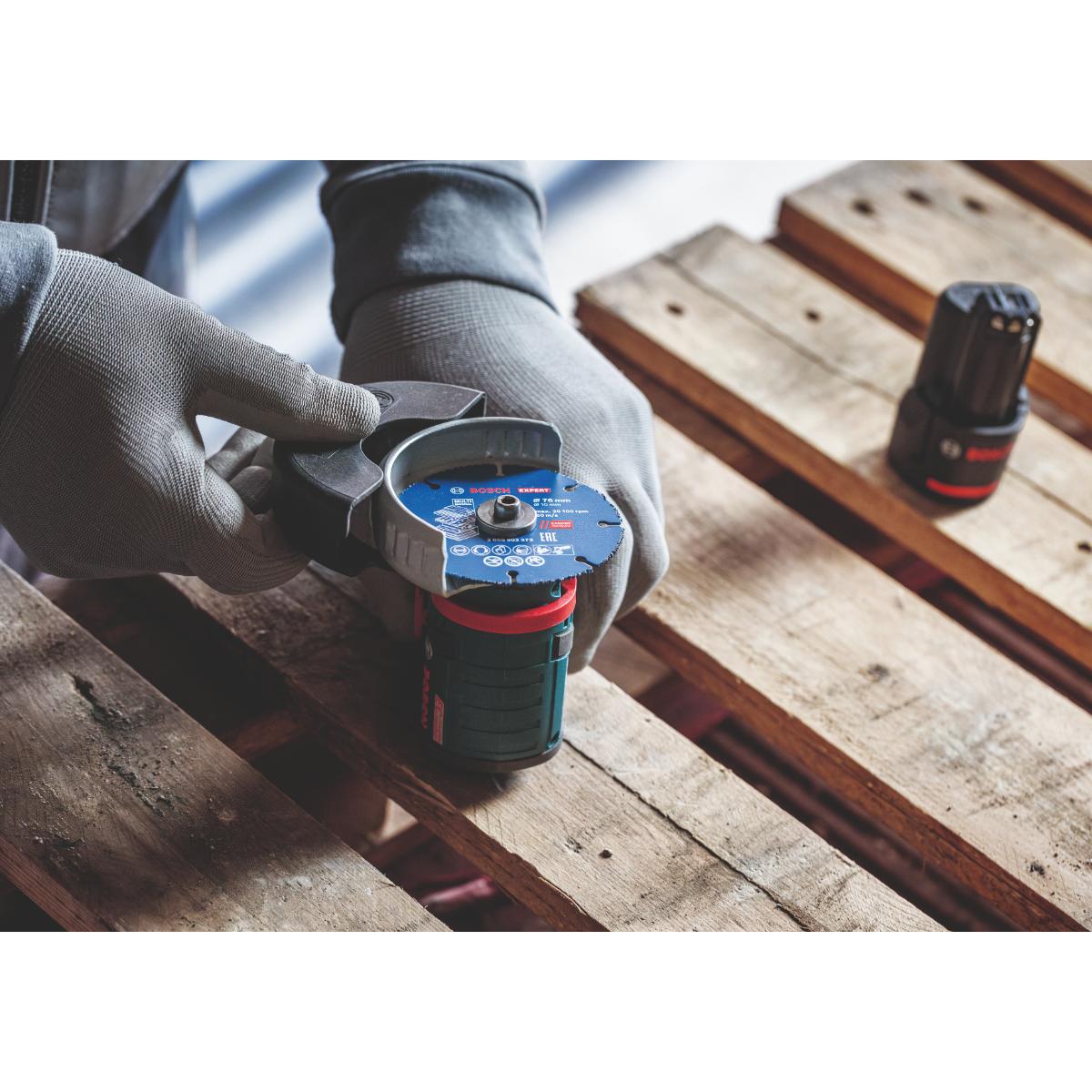 Bosch EXPERT Multi Material Carbide-Trennscheibe, 76 x 10 mm