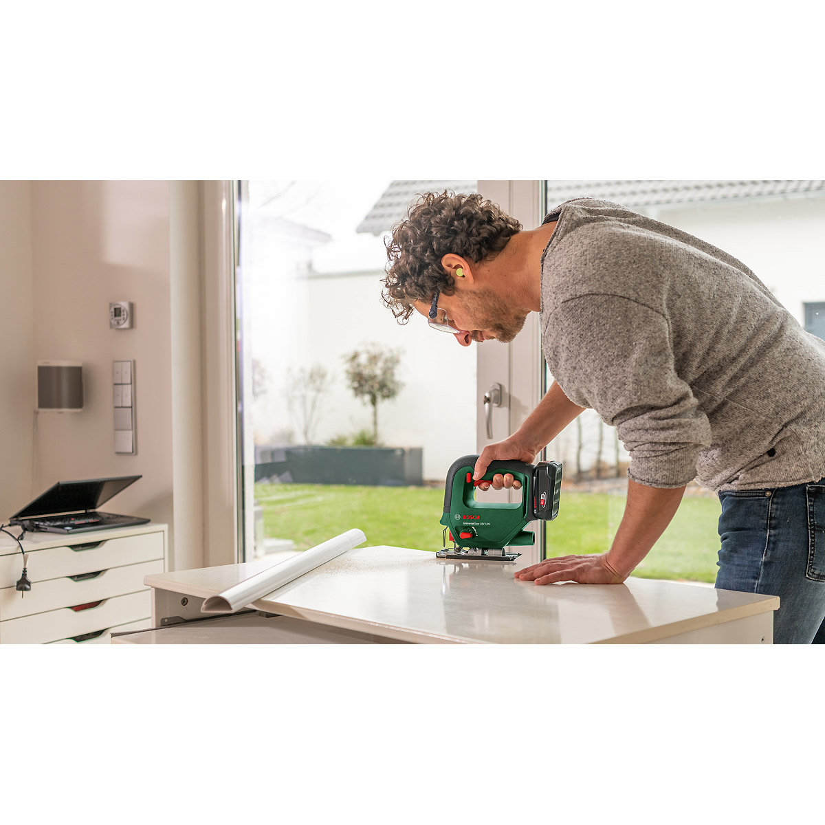 Bosch Akku-Stichsäge UniversalSaw 18V-100