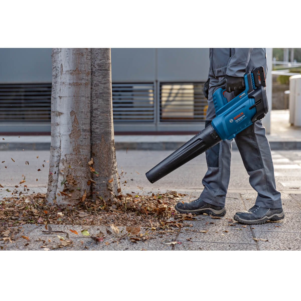 Bosch Laubbläser GBL 18V-750 Professional