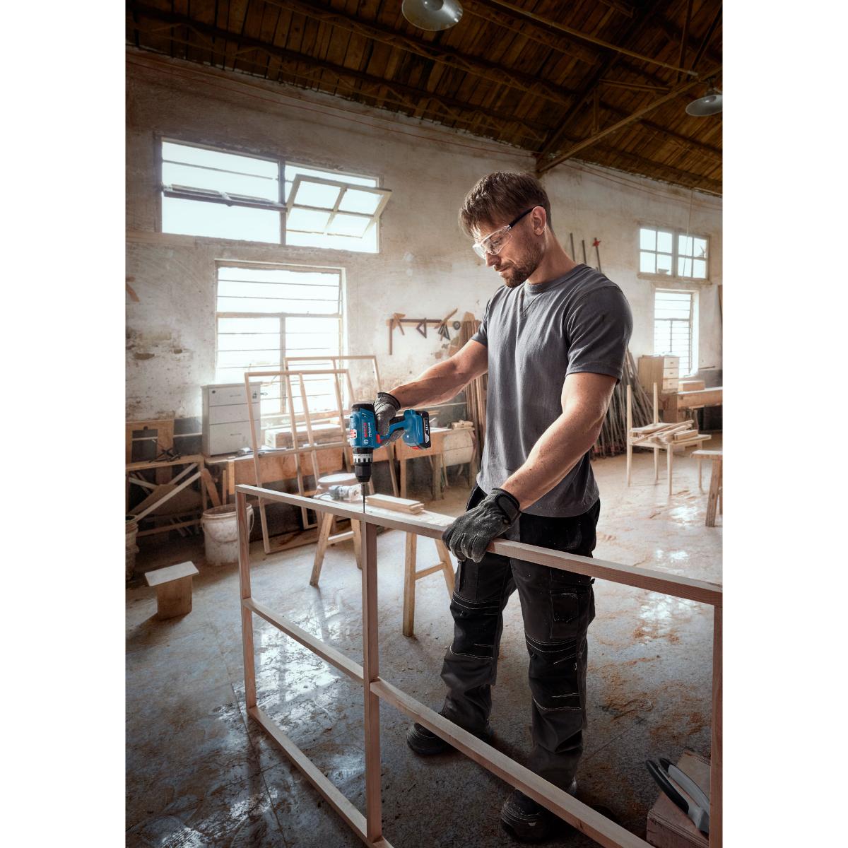 Bosch Akku-Schlagbohrschauber GSB 18V-25