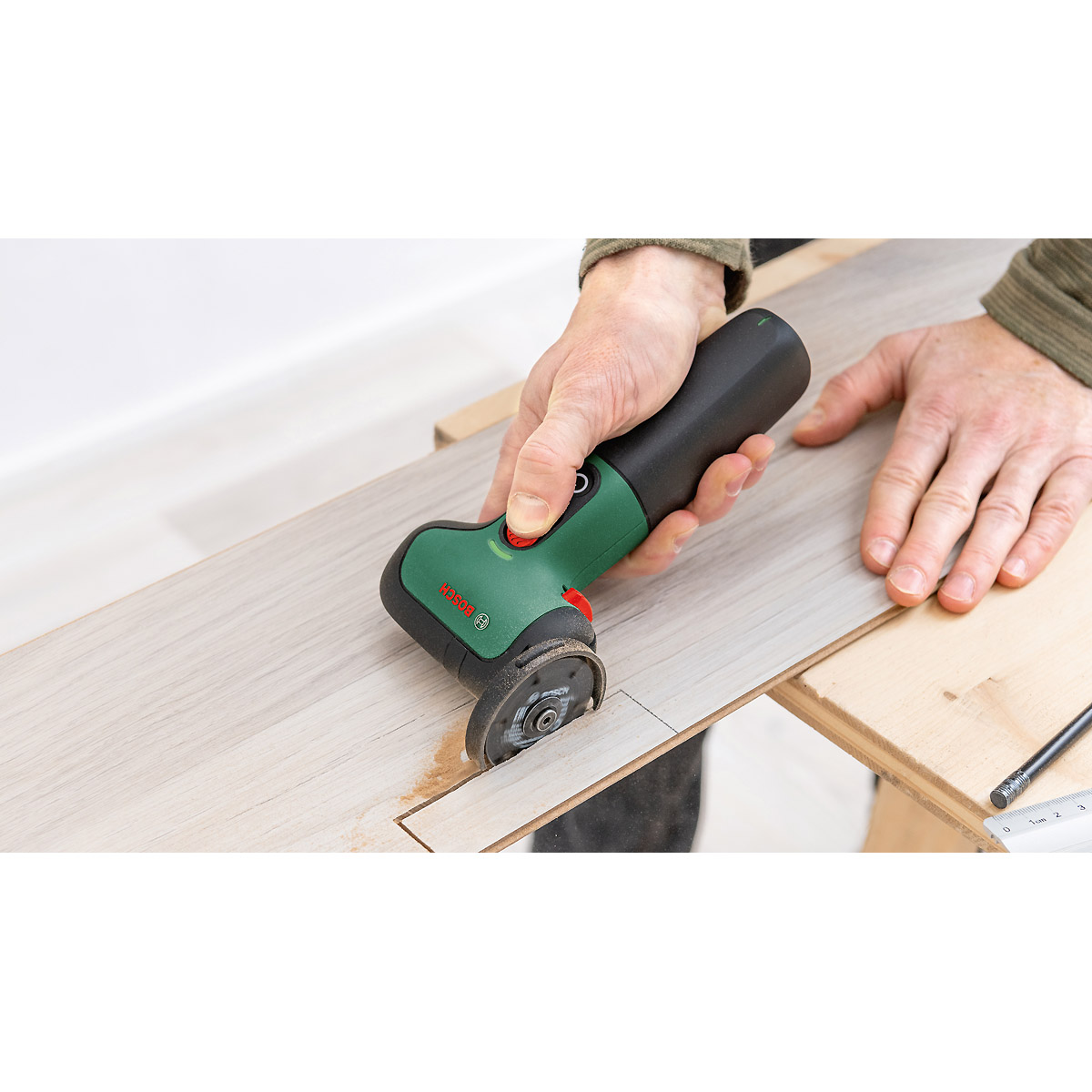 Bosch EasyCut & Grind Akku-Winkelschleifer