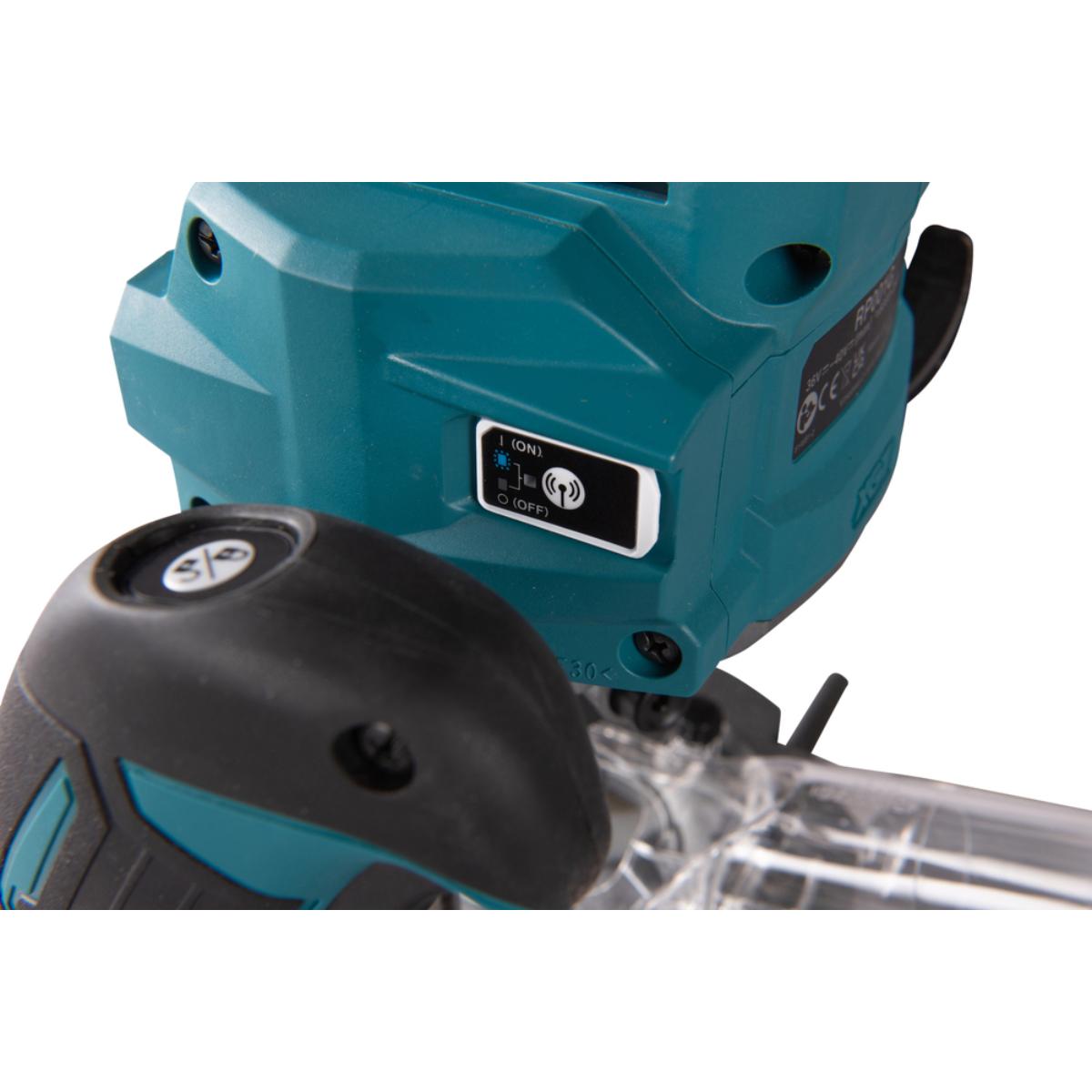 Makita Akku-Oberfräse XGT - 40V max. 12 mm - 8.000-25.000 U/min - RP001GZ