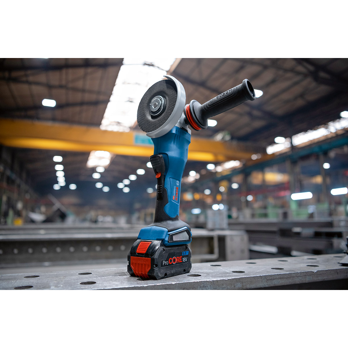 Bosch Akku-Winkelschleifer BITURBO GWS 18V-15 P in L-BOXX 136 mit Zusatzgriff