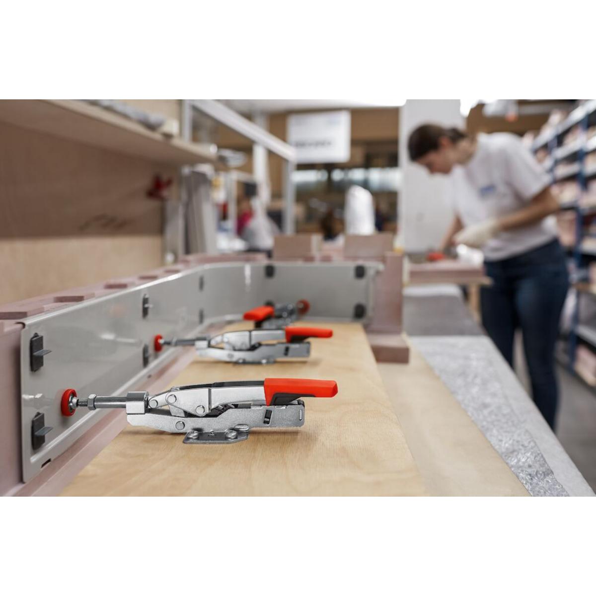 Bessey Schubstangenspanner mit waagrechter Grundplatte STC-IHH