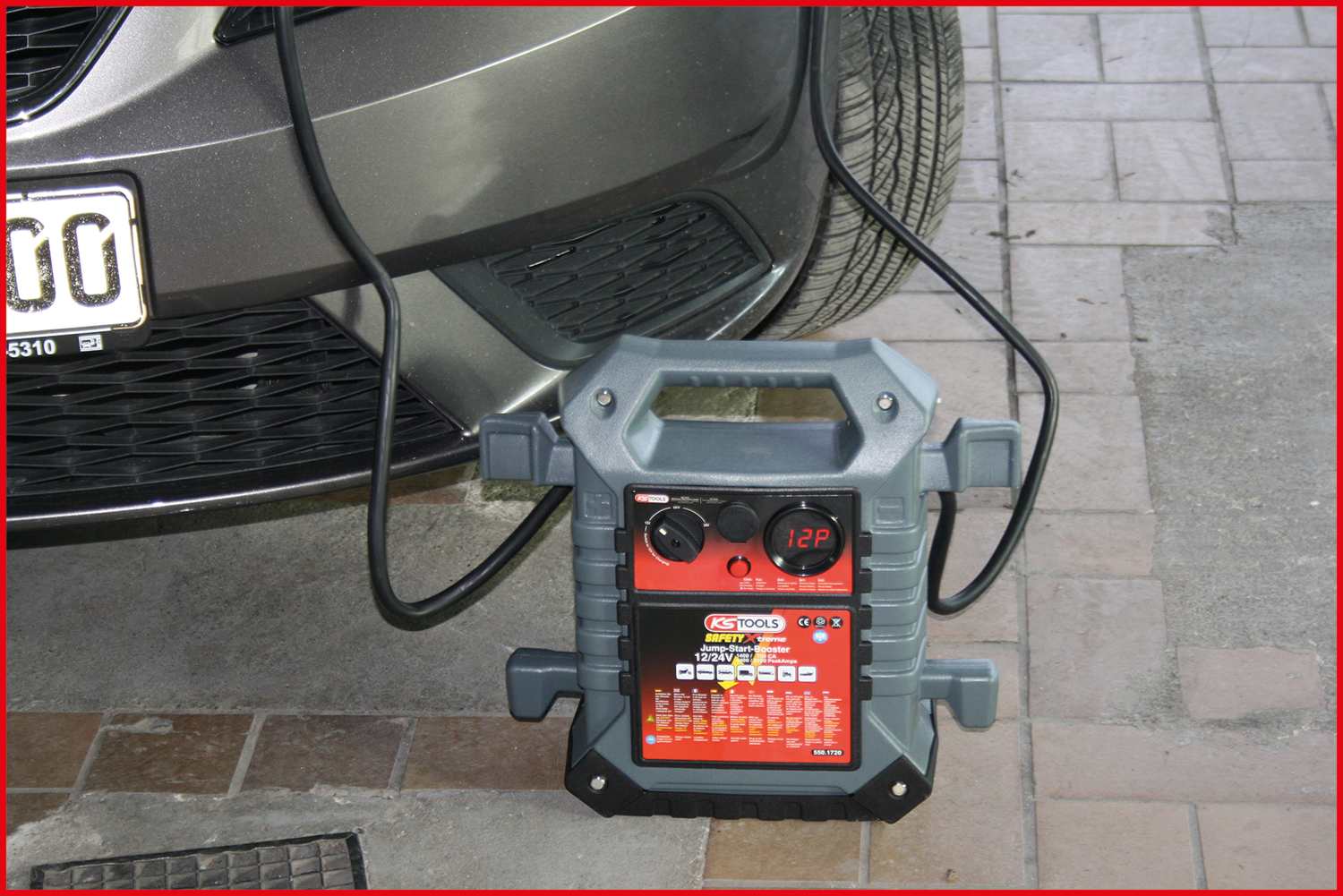 KS Tools 12 V + 24 V Batterie-Booster, mobiles Starthilfegerät 1400 A