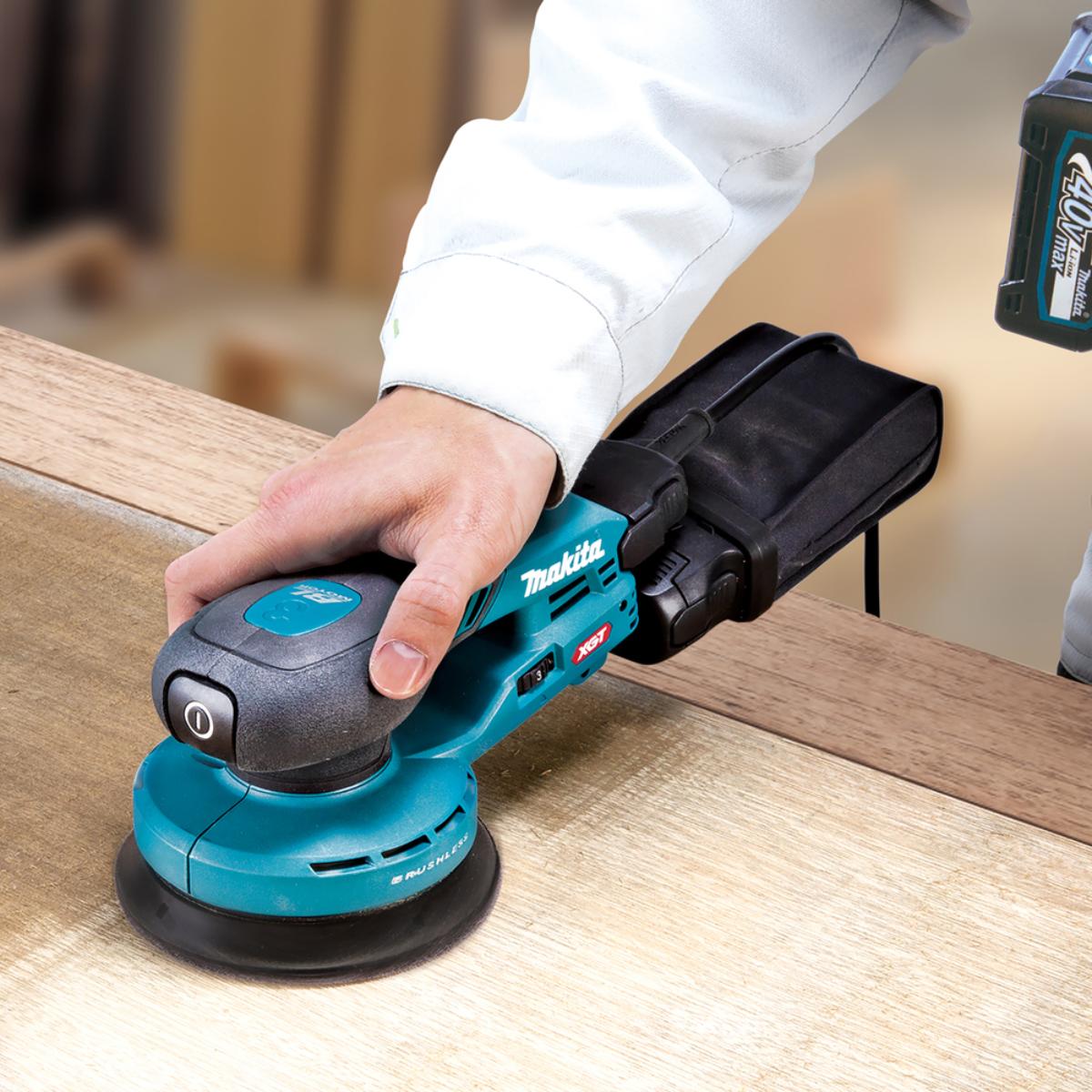 Makita Akku-Exzenterschleifer XGT - Connector - 125 mm Ø - 3,0 mm Hub - 1,6 m Kabel - BO003CGZ