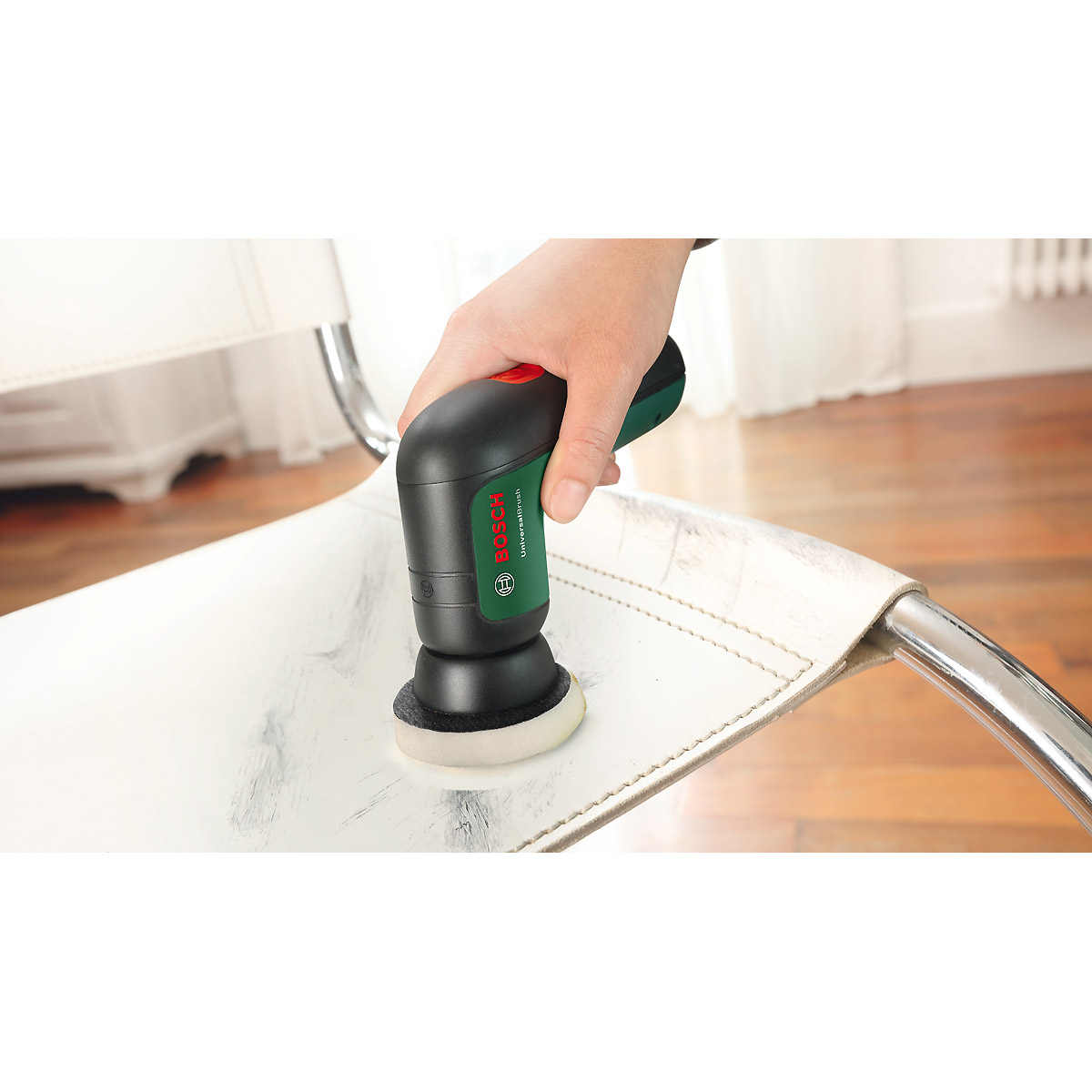 Bosch Akku-Reinigungsbürste UniversalBrush