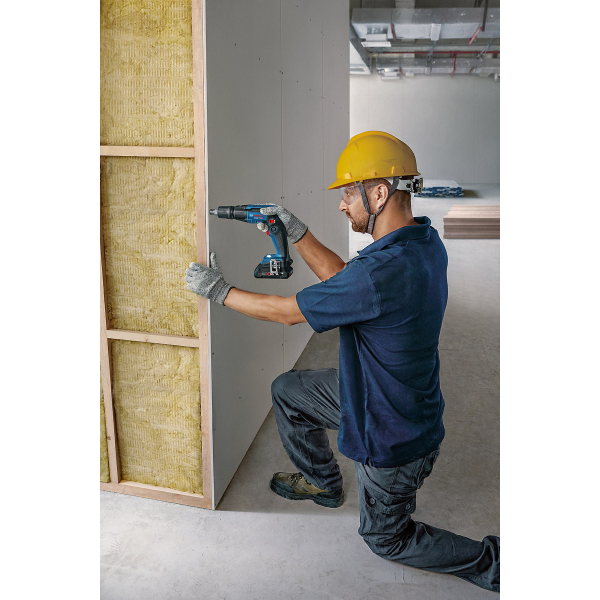 Bosch Akku-Trockenbauschrauber GTB 18V-45, 2 x Akku ProCORE18V 4.0Ah, Ladg. u. L-BOXX