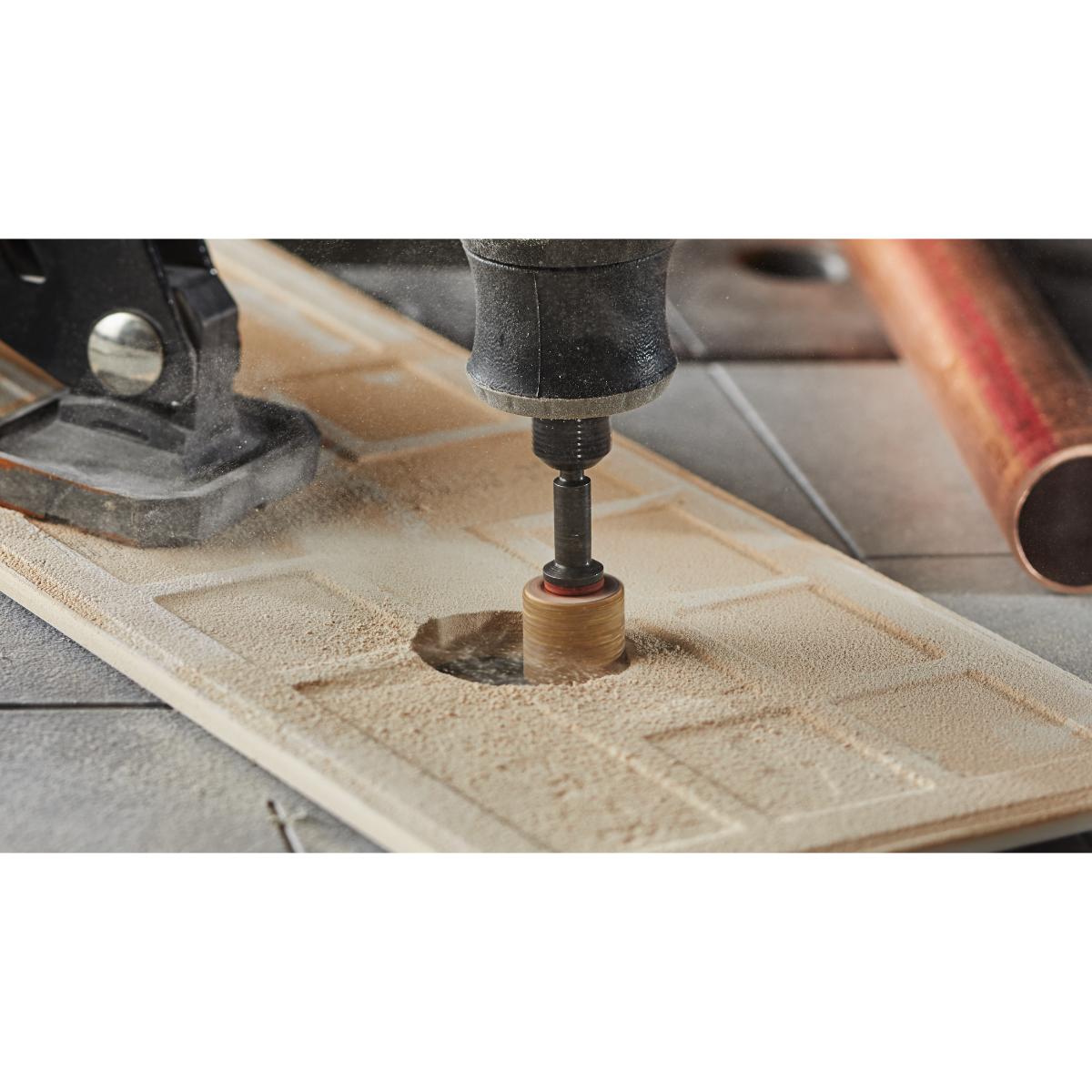 DREMEL 408DM MAX Schleifband und Lochbohrer