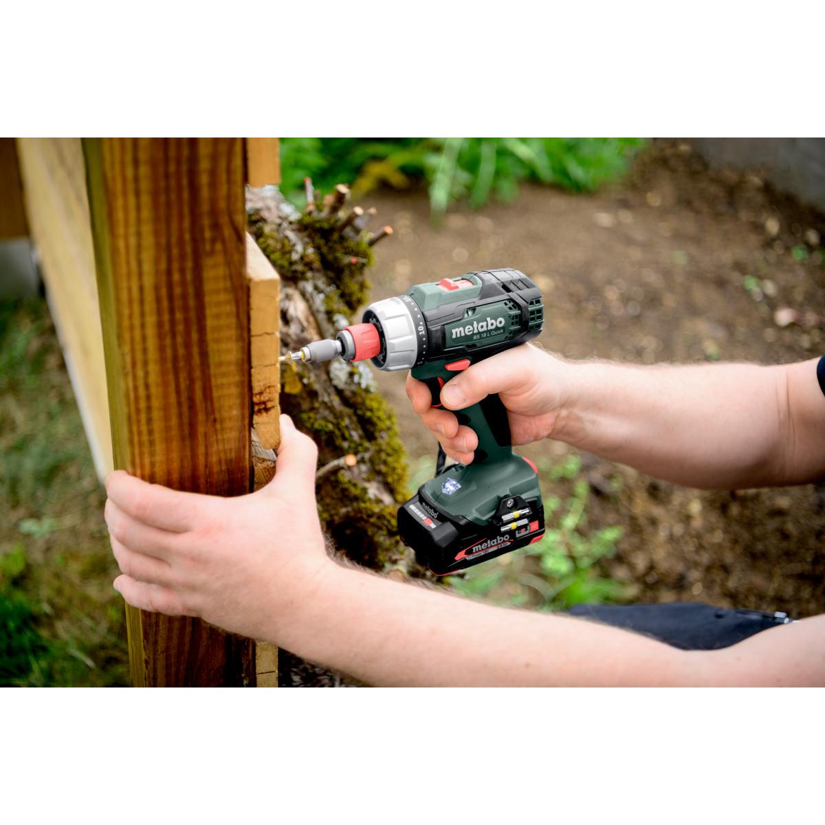 Metabo Akku-Bohrschrauber BS 18 L Quick - 2x 2Ah Li-Power, SC 30, metaBOX 145