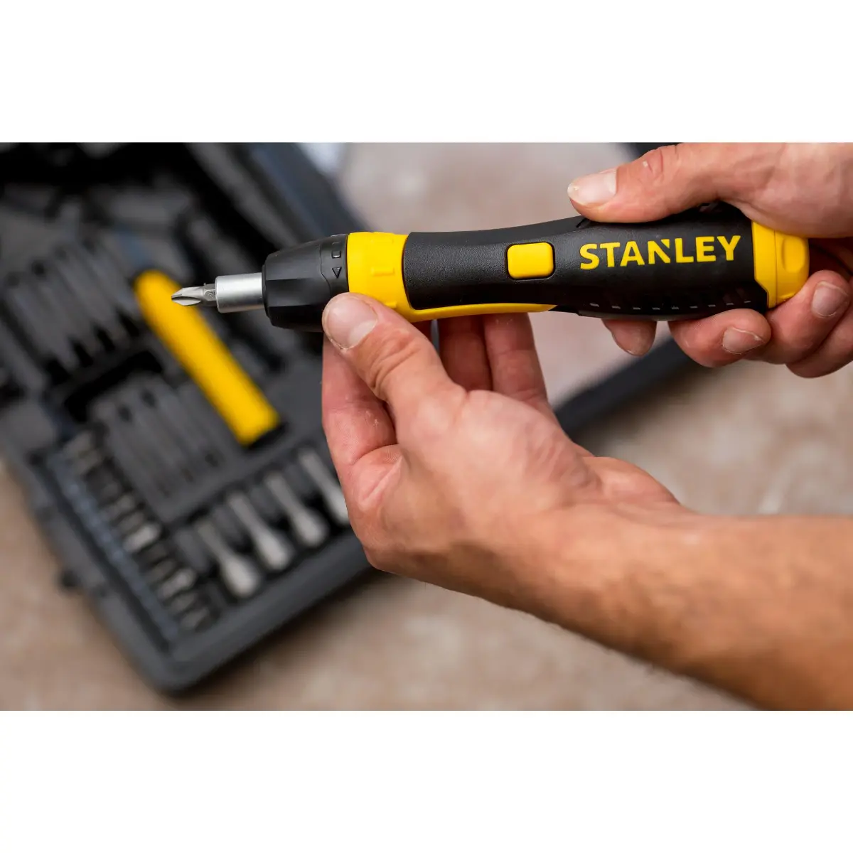 STANLEY Ratschen Bit-Set 35-teilig m. Gelenkgriff