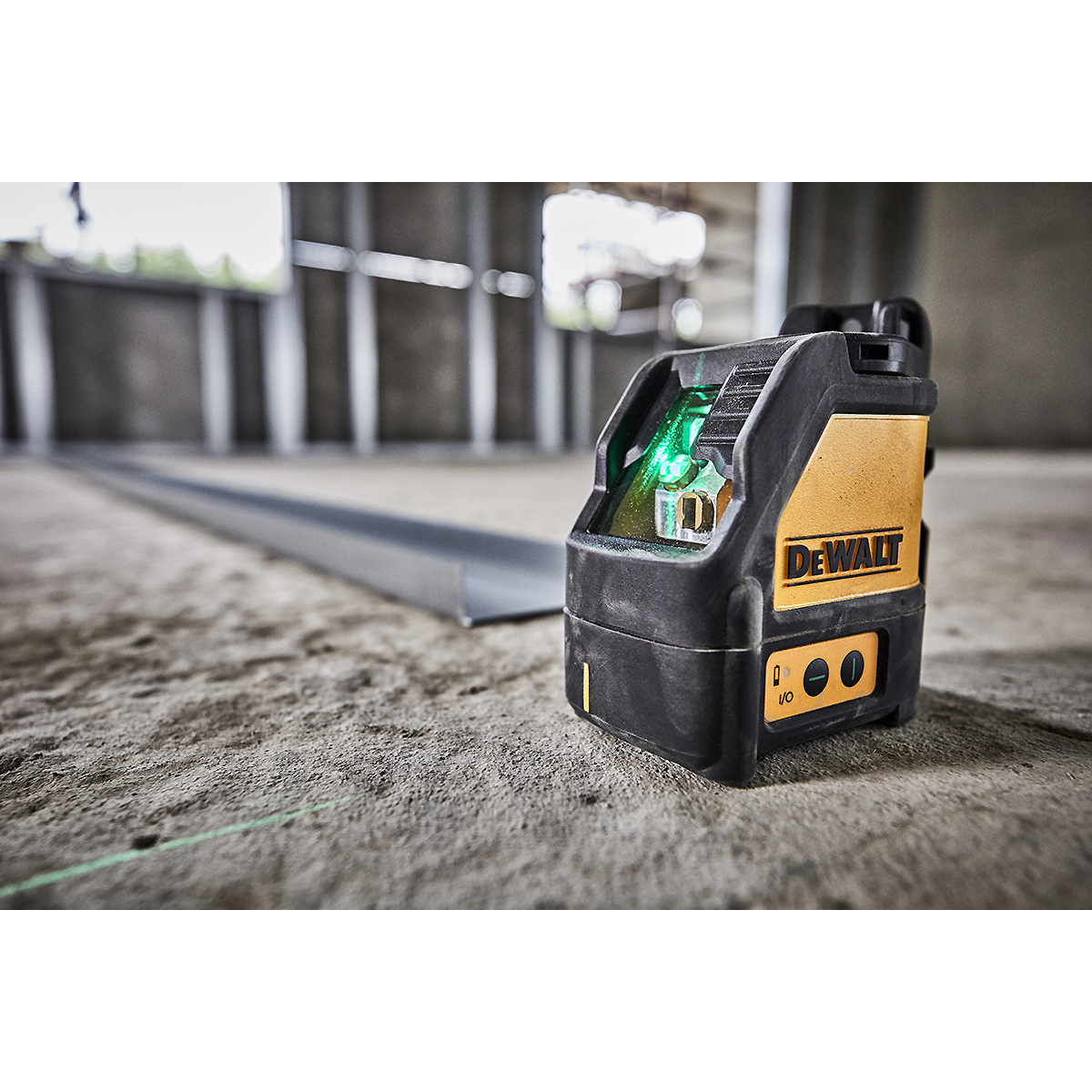DEWALT Kreuzlinienlaser grün batteriebetrieben