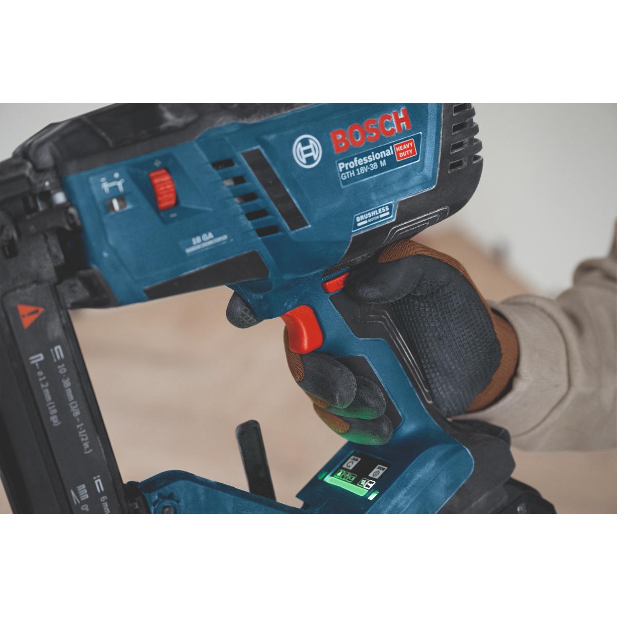 Bosch Akku-Holzklammerer GTH 18V-38 M inkl. L-BOXX 238