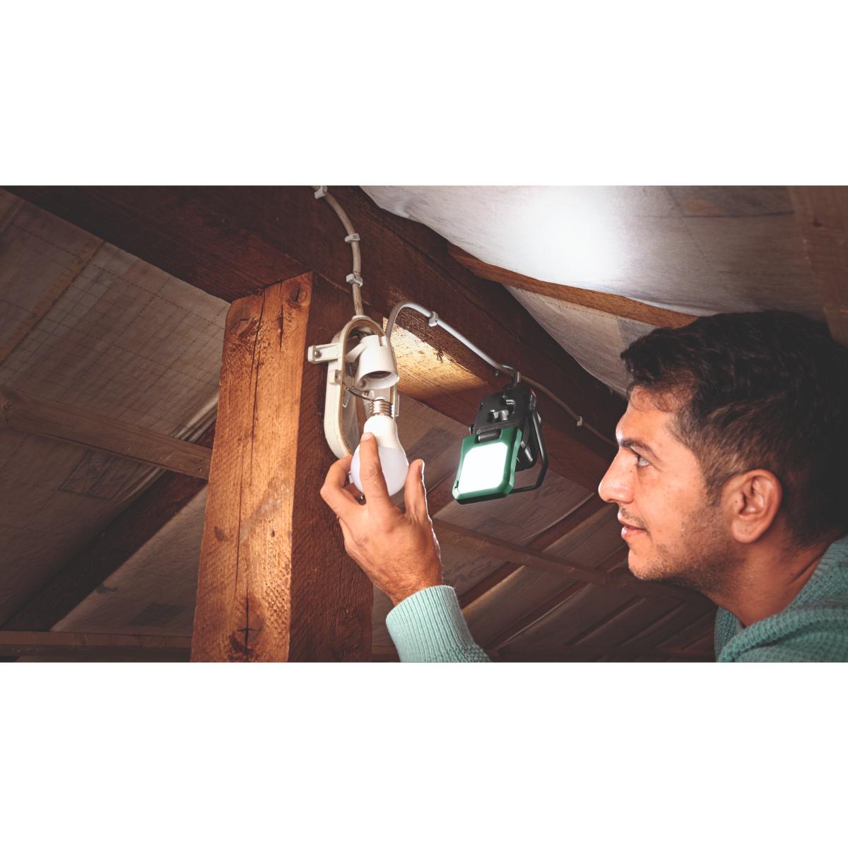 Bosch Akku-LED-Leuchte EasySpotLight 18V-400