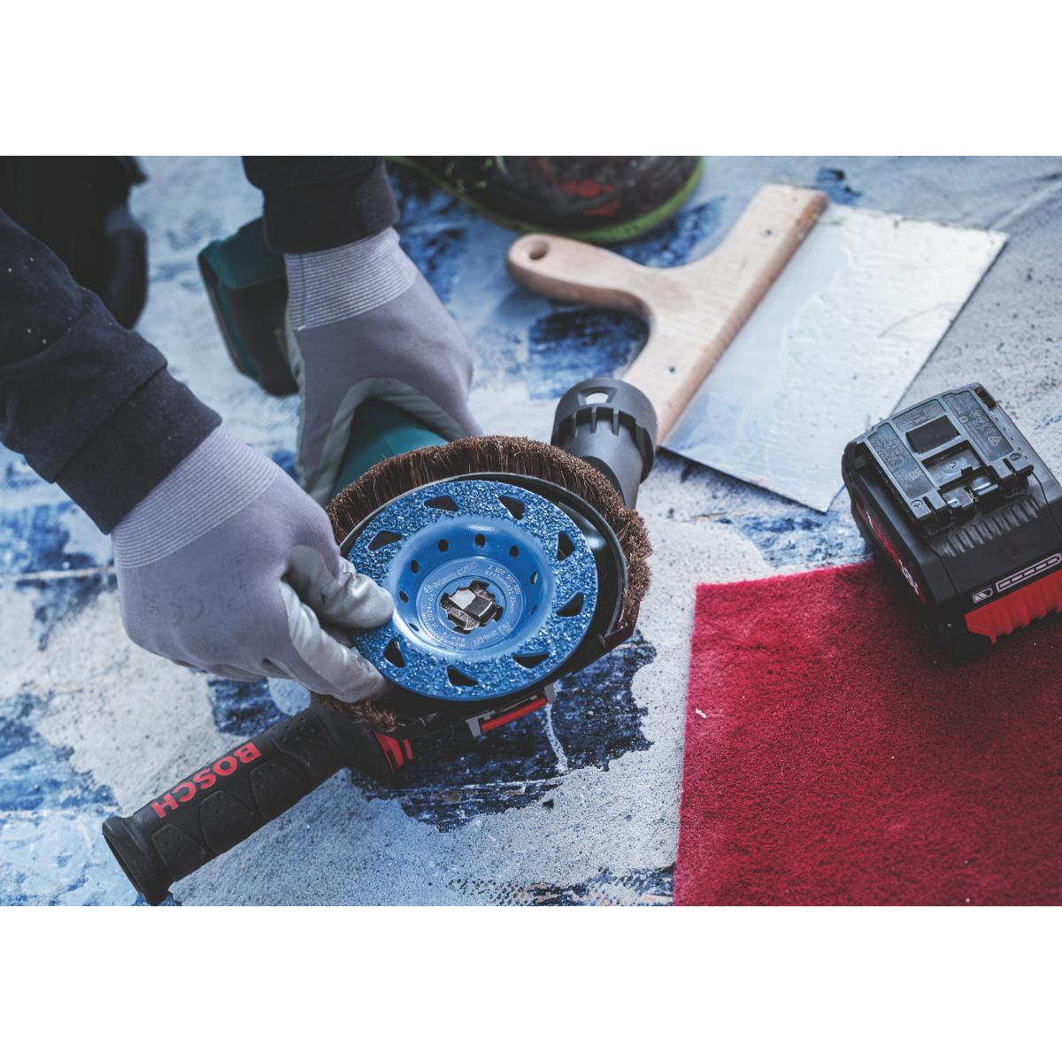 Bosch EXPERT Multi Material Carbide-Topfscheibe grob X-LOCK, 115 mm, 22,23 mm