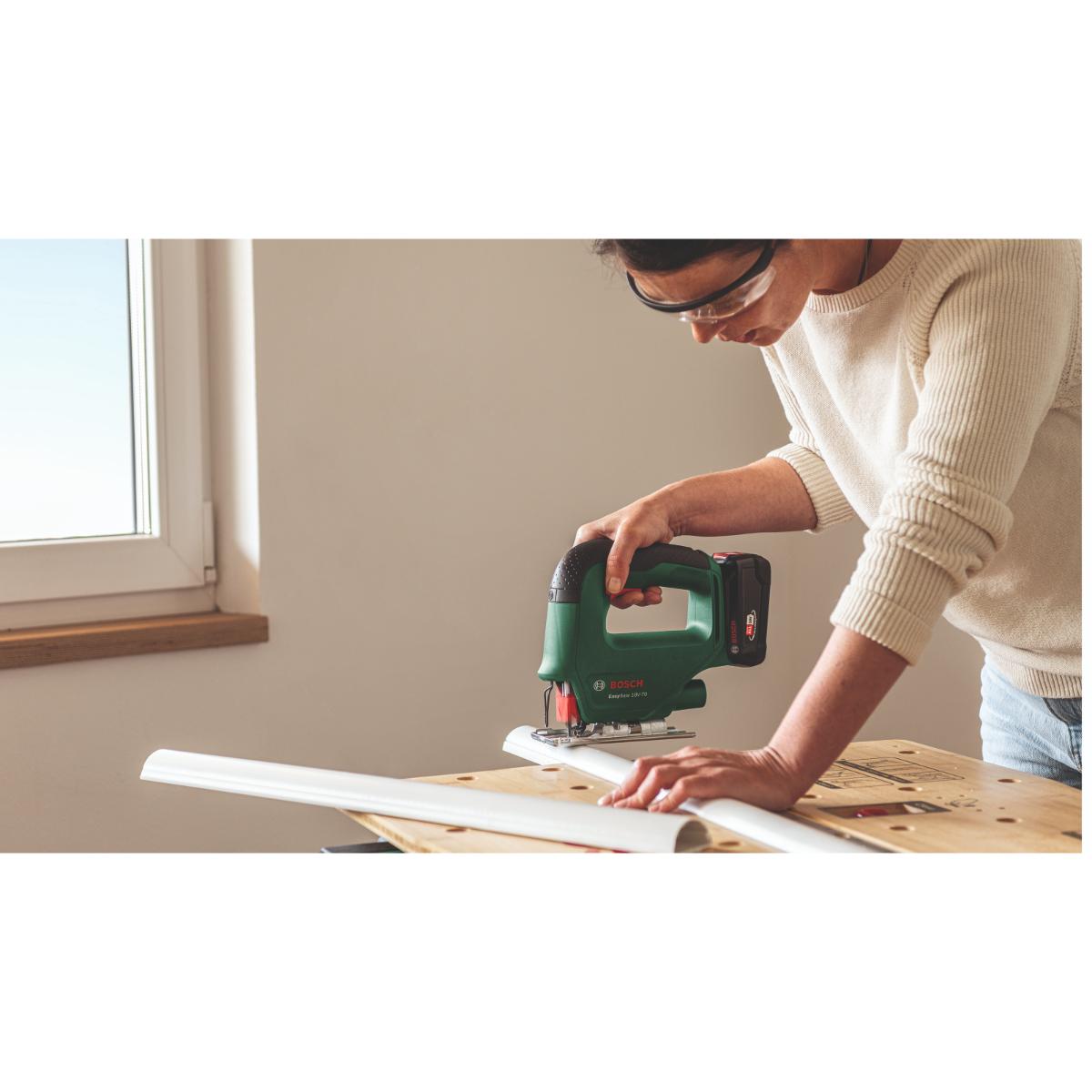 Bosch Akku-Stichsäge EasySaw 18 Set(1x2AH)