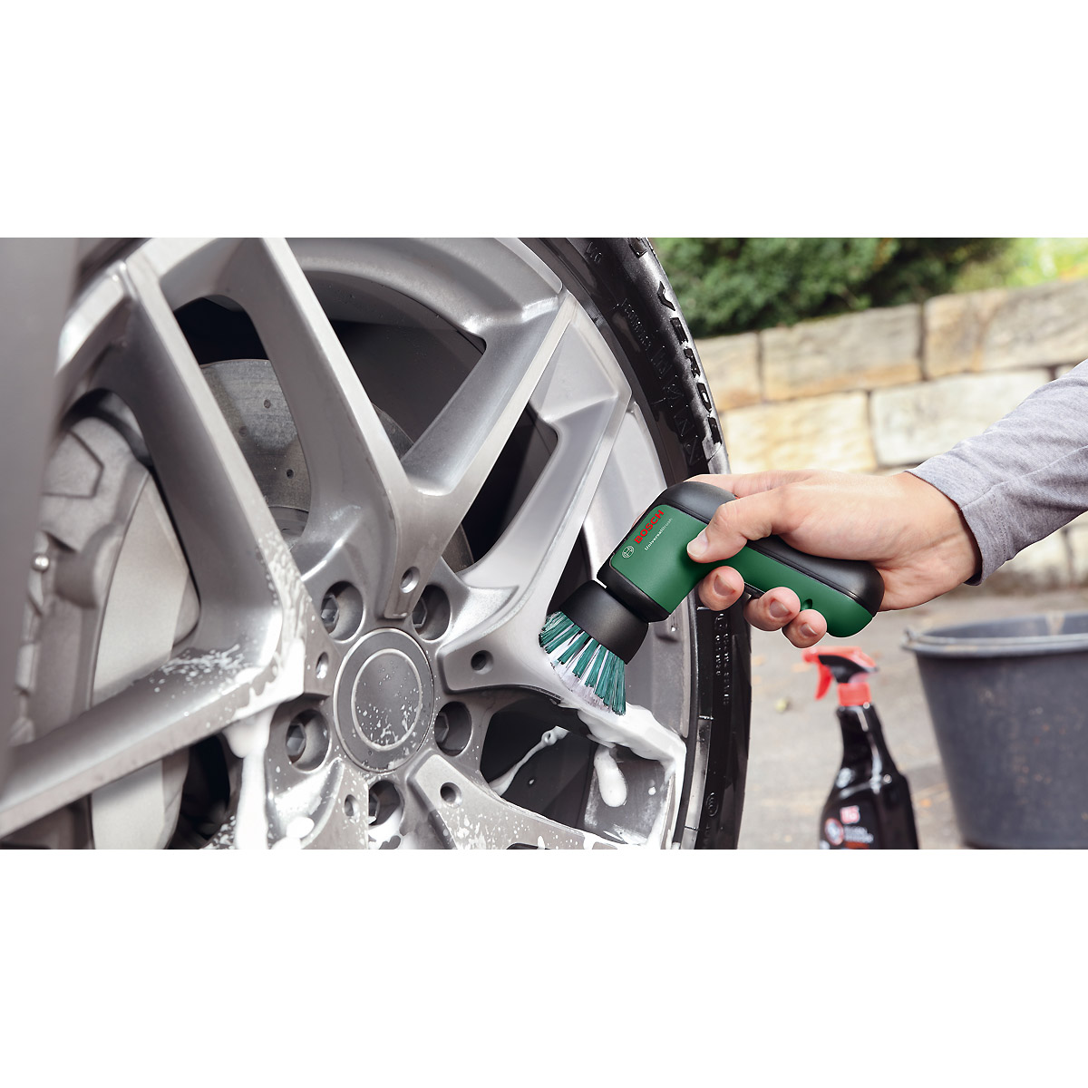 Bosch Akku-Reinigungsbürste UniversalBrush