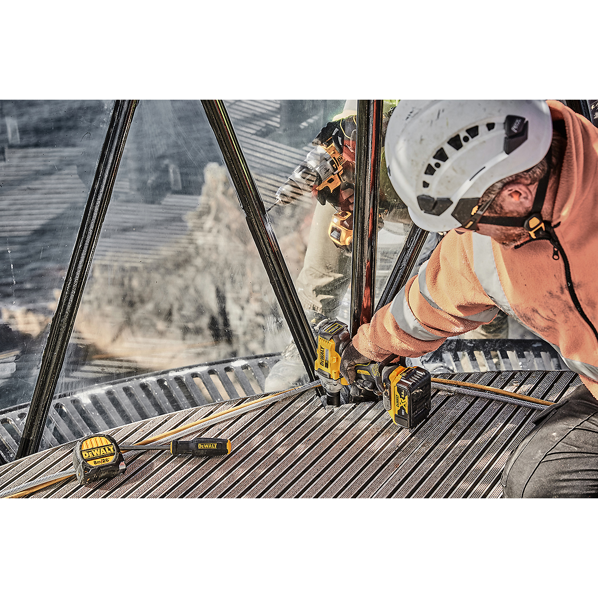 DEWALT Akku 3-Gang-Schlagbohrschrauber 18V + 2 Akku + Schnellladegerät
