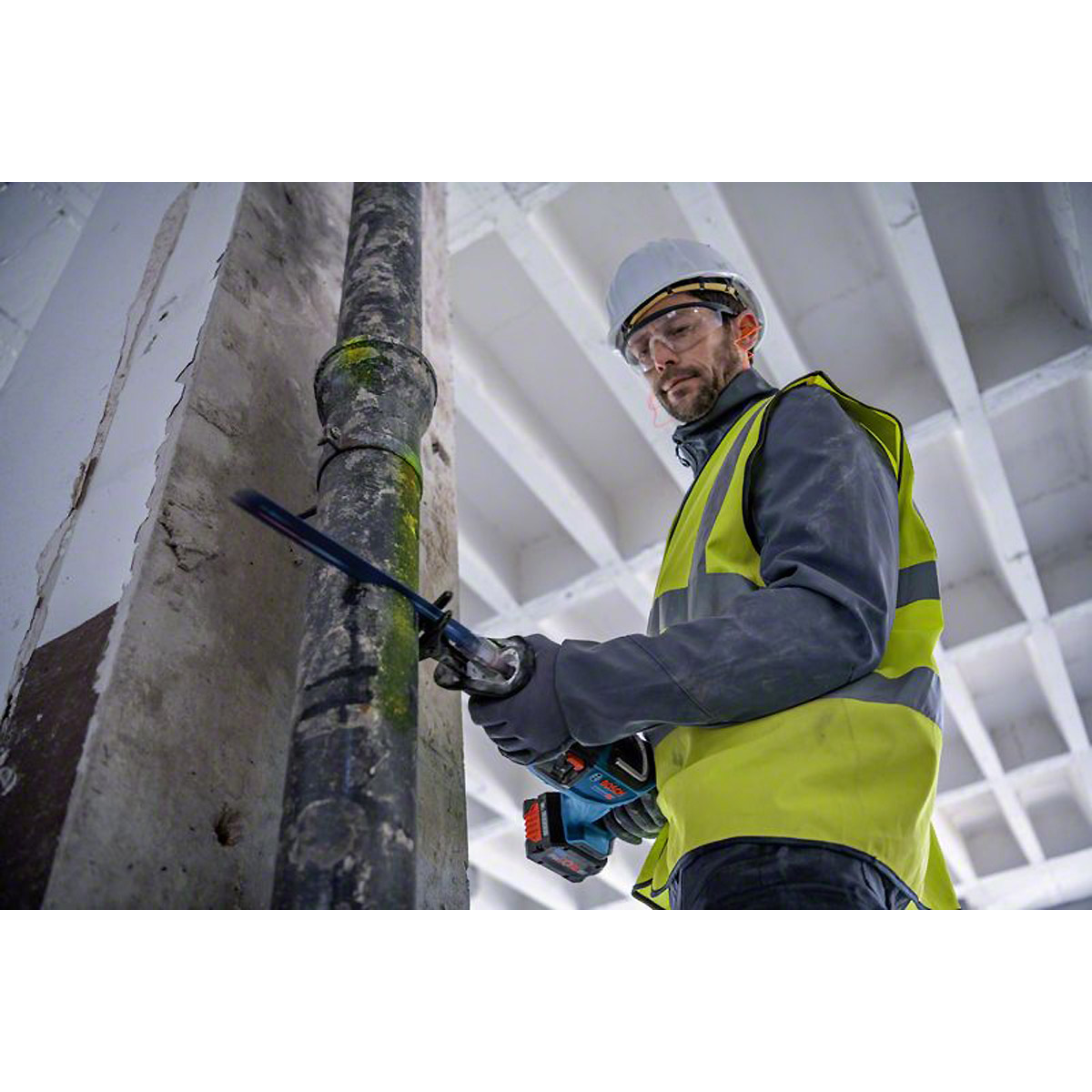 Bosch Akku-Säbelsäge BITURBO GSA 18V-28 mit Säbelsägeblatt Solo