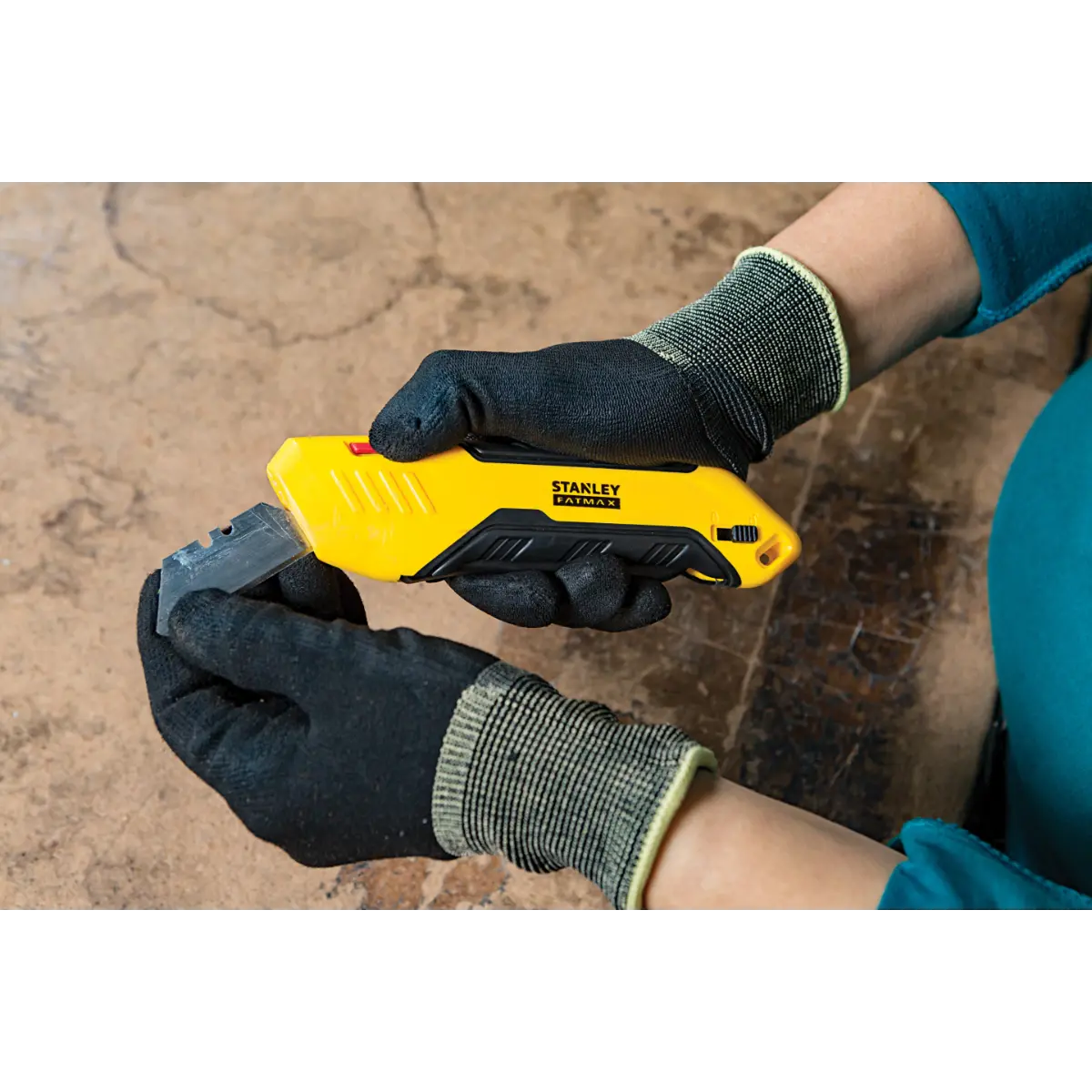 STANLEY FATMAX Sicherheitsmesser mit automatischem Klingenrückzug mit Zangengriff