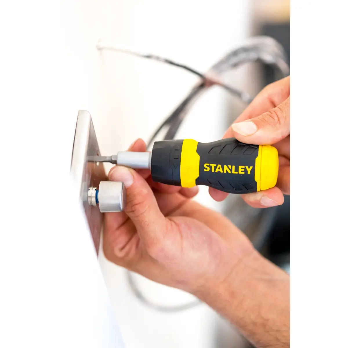 STANLEY Bit-Schraubendreher kurz 6 Bits Ratsche Schl. Phillips