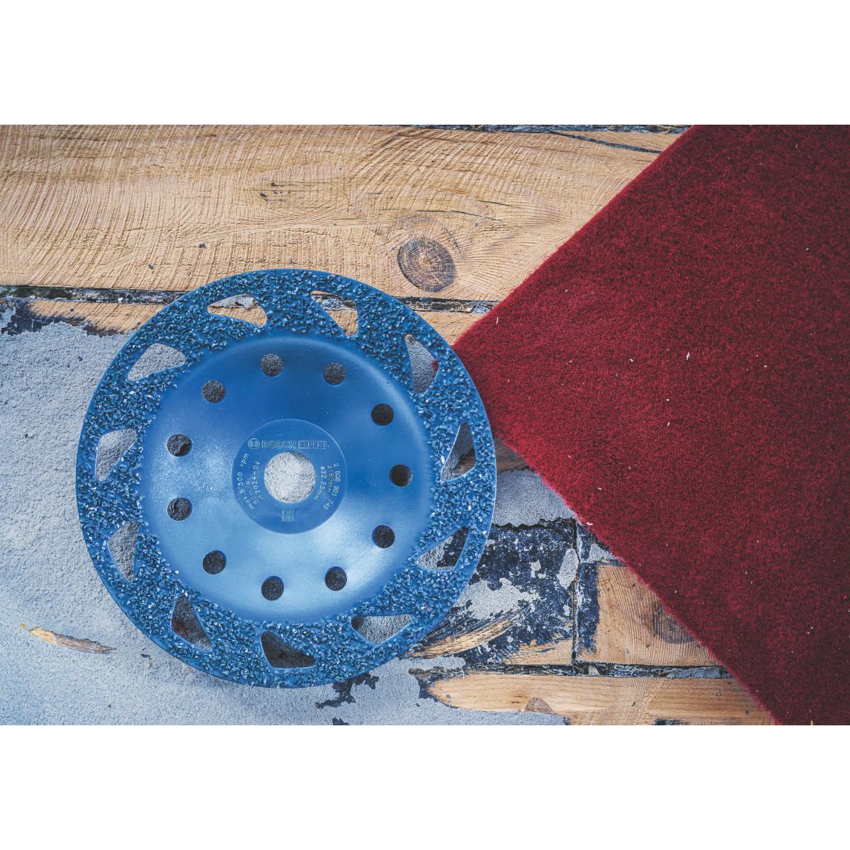 Bosch EXPERT Multi Material Carbide-Topfscheibe mittel 180 mm, 22,23 mm