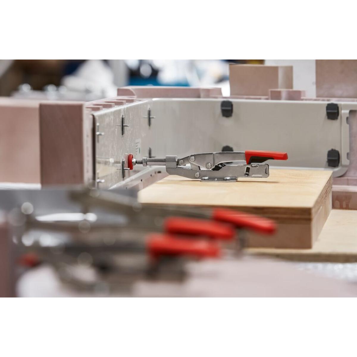 Bessey Schubstangenspanner mit waagrechter Grundplatte STC-IHH
