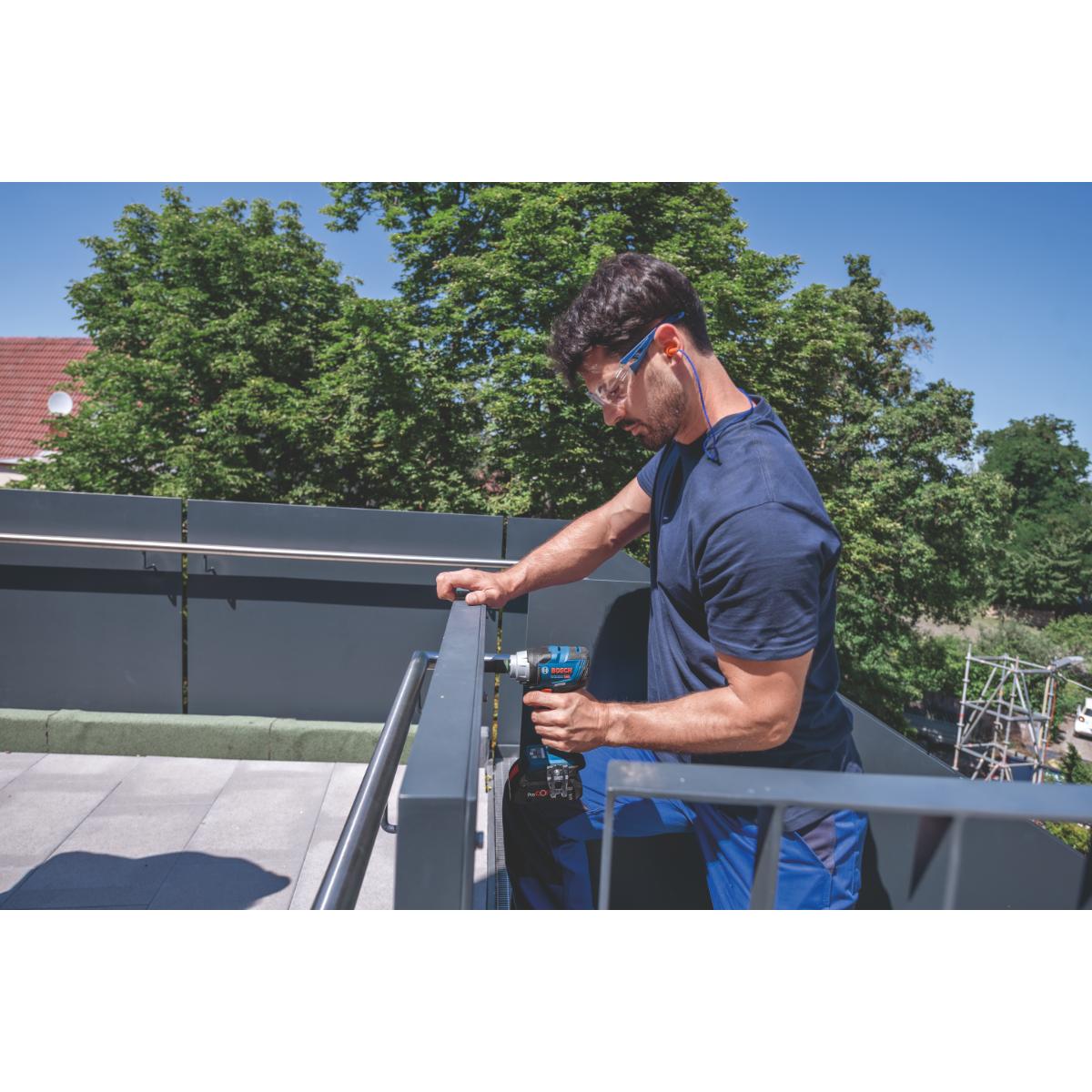 Bosch Akku-Drehschlagschrauber GDS 18V-330 HC, (solo, C)