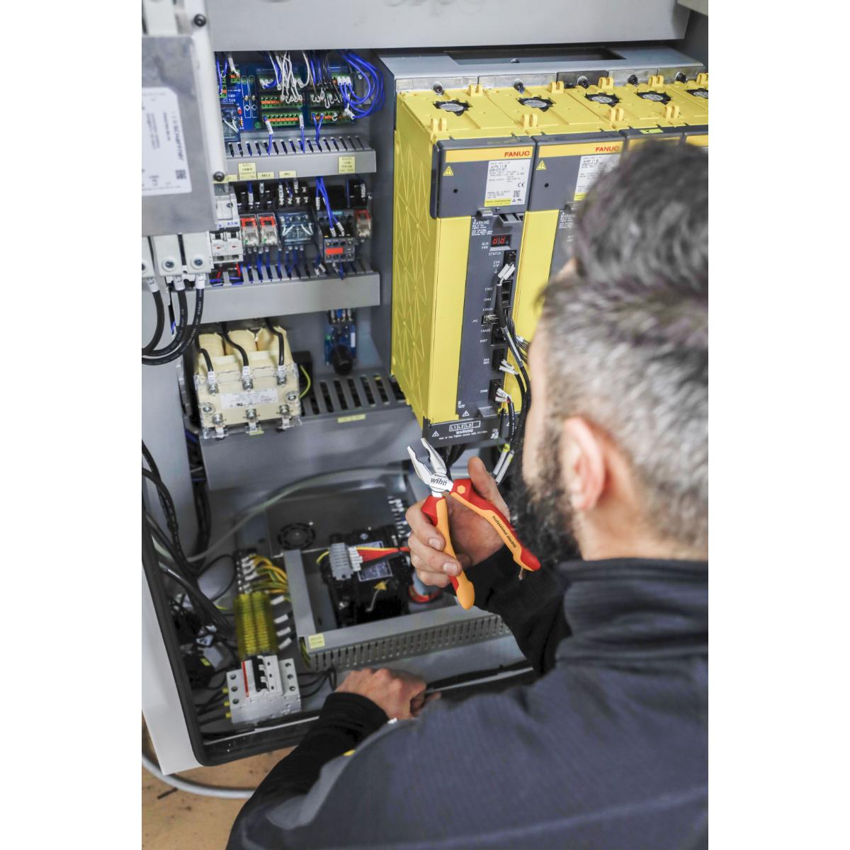 Wiha Kombizange Professional electric mit DynamicJoint und OptiGrip mit extra langer Schneide