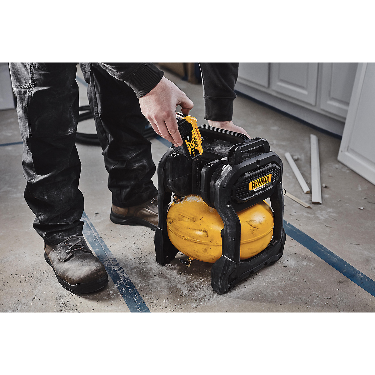 DEWALT Akku-Kompressor 18V 10 Liter