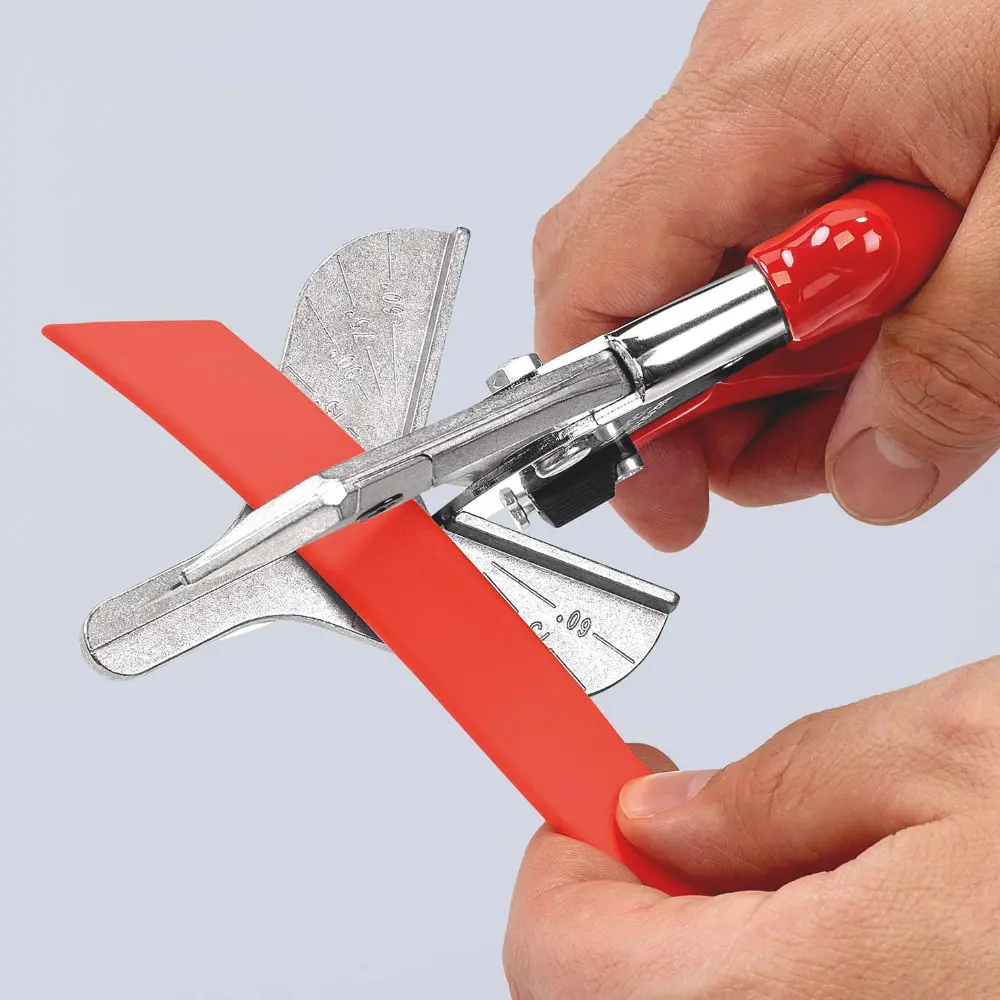 KNIPEX Gehrungsschere für Kunststoff- und Gummiprofile mit Kunststoff-Hüllen verchromt 215 mm