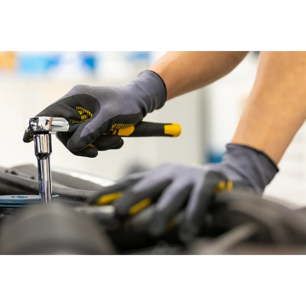 STANLEY 1/2 Zoll Umschaltknarre, 72 Zähne, Griff aus Bi-Material für Kontrolle und Komfort