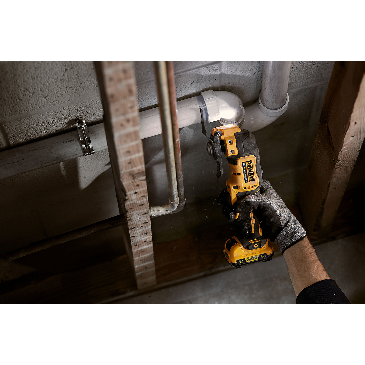 DEWALT Akku-Multi-Tool 12V / 2Ah + 2 Akku + Schnellladegerät + Zubehör