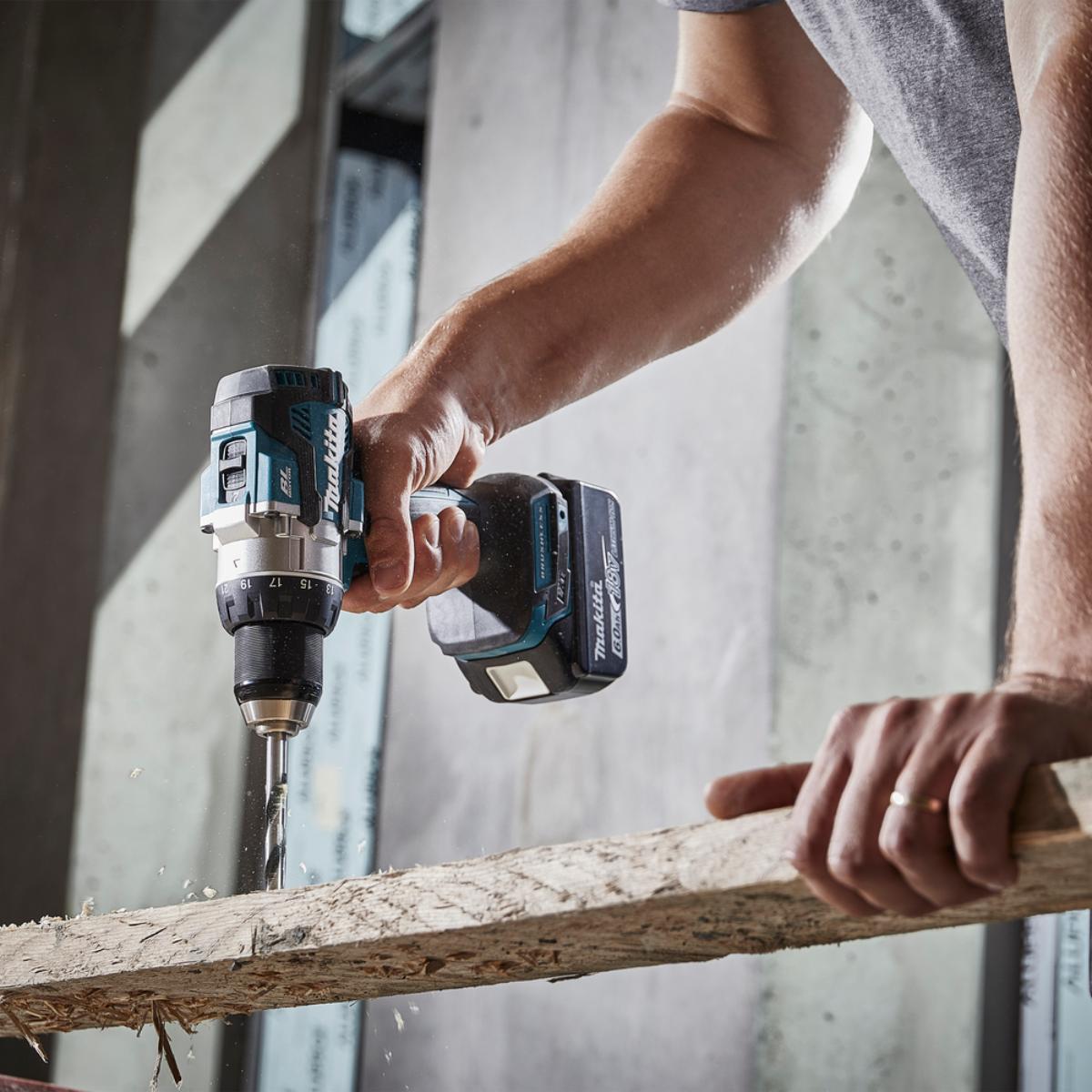 Makita Akku-Bohrschrauber 18V - max. 110 Nm - 0-1.800 U/min - DDF489RTJ