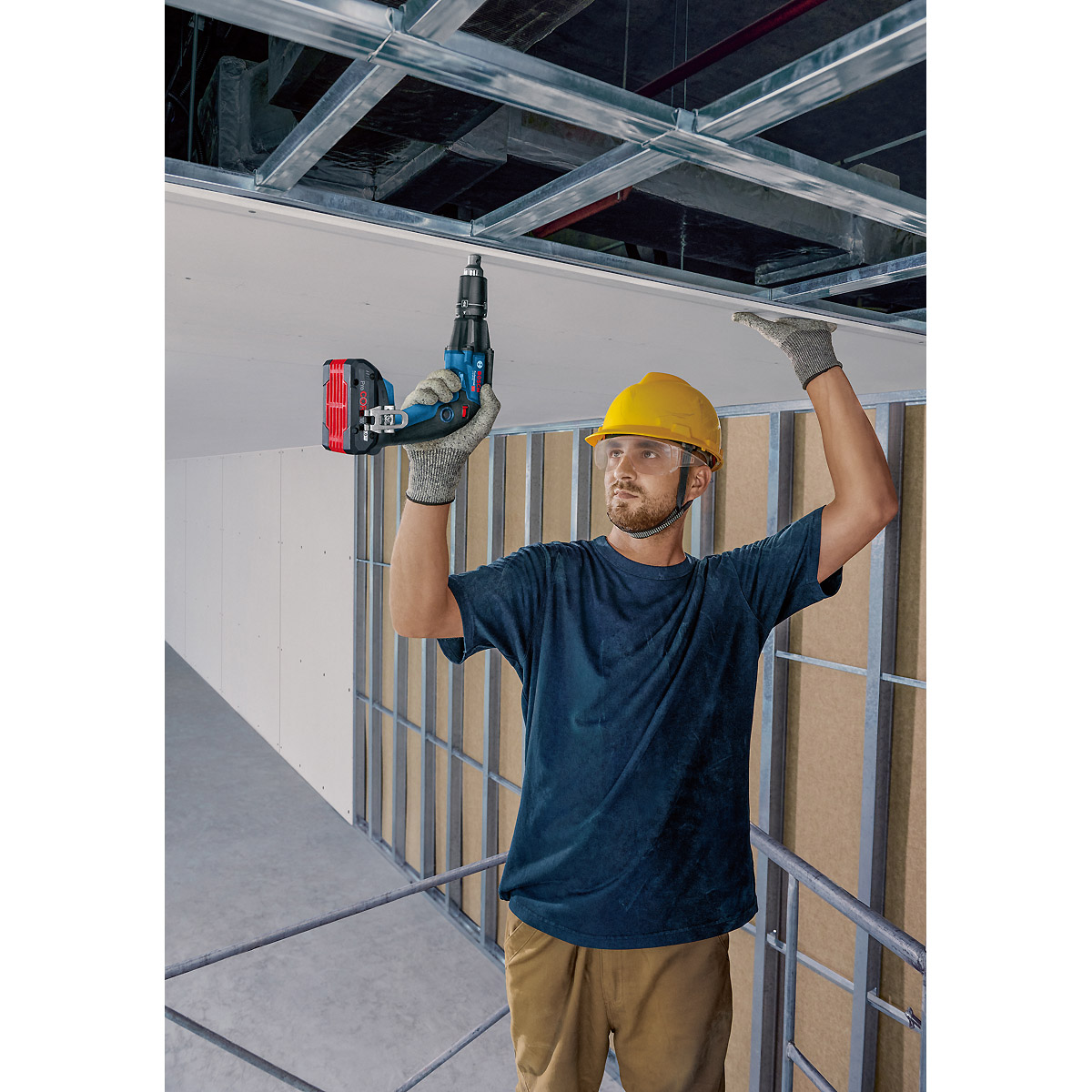 Bosch Akku-Trockenbauschrauber GTB 18V-45, 2 x Akku ProCORE18V 4.0Ah, Ladg. u. L-BOXX