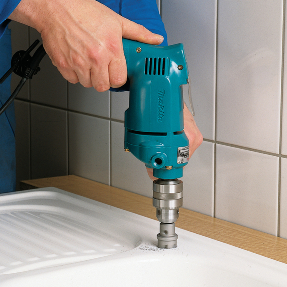 Makita Bohrmaschine  - DP4700J